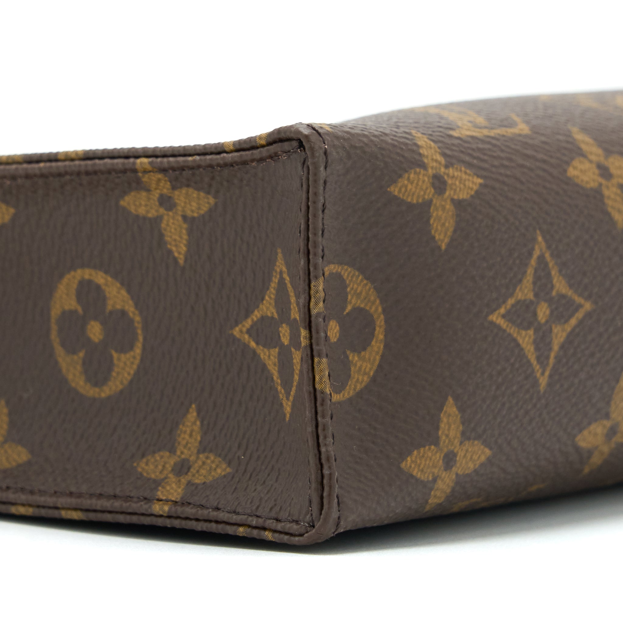 louis-vuitton-toiletry-pochette-26-monogram-canvas-ghw-1