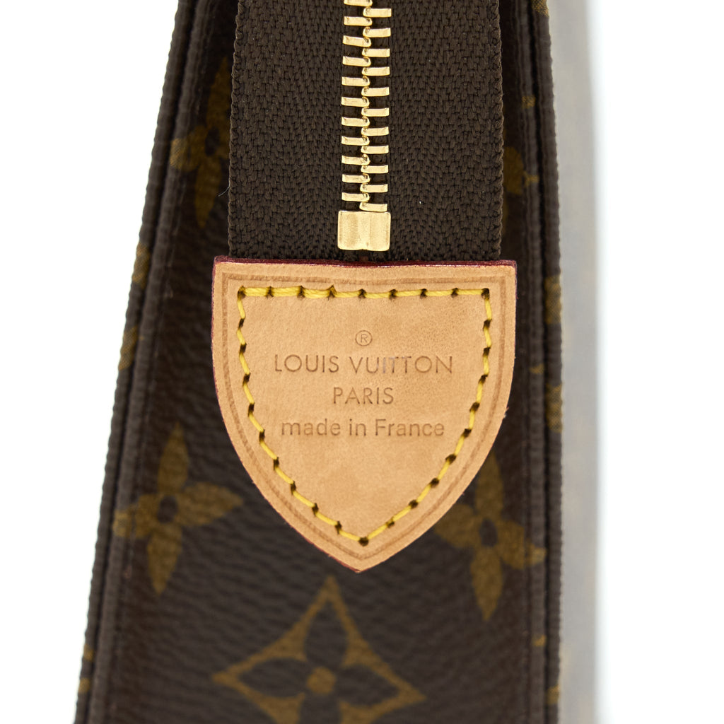 louis-vuitton-toiletry-pochette-26-monogram-canvas-ghw-1