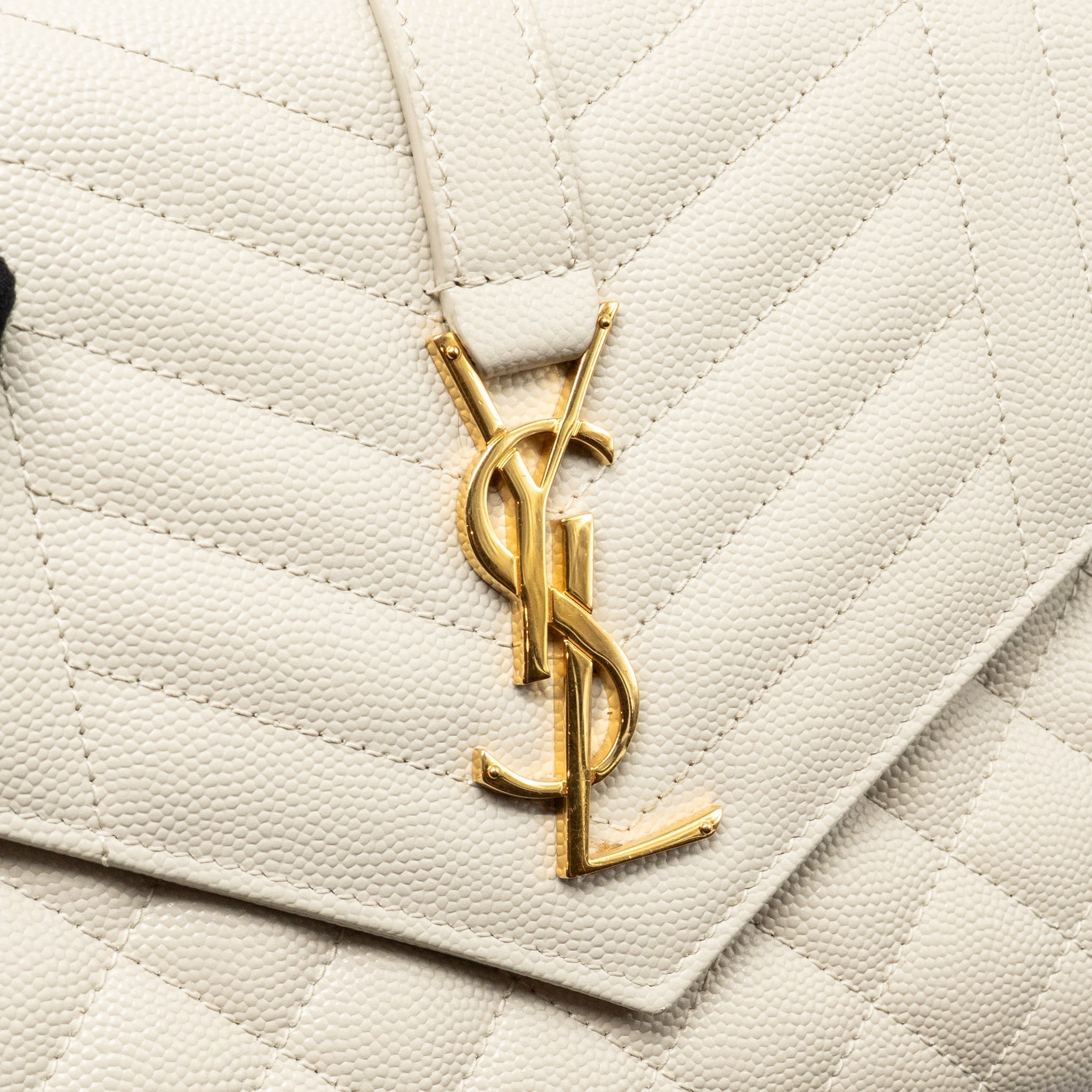 saint-laurent-envelope-flap-pouch-grained-calfskin-blanc-vintage-ghw