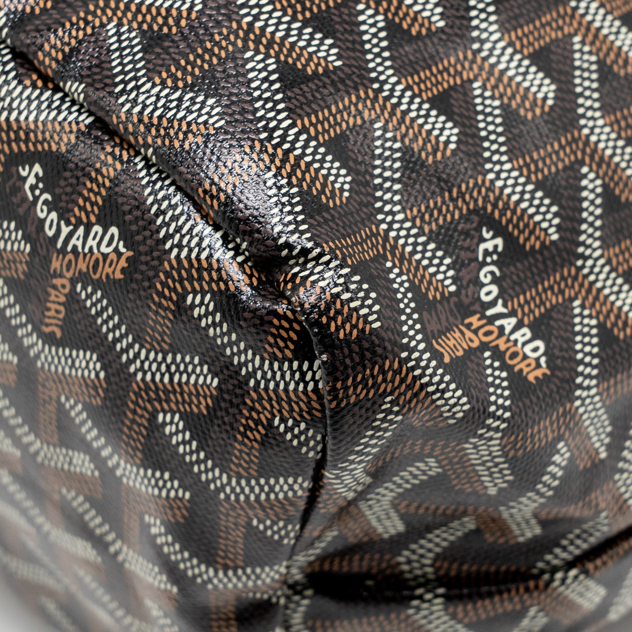 goyard-black