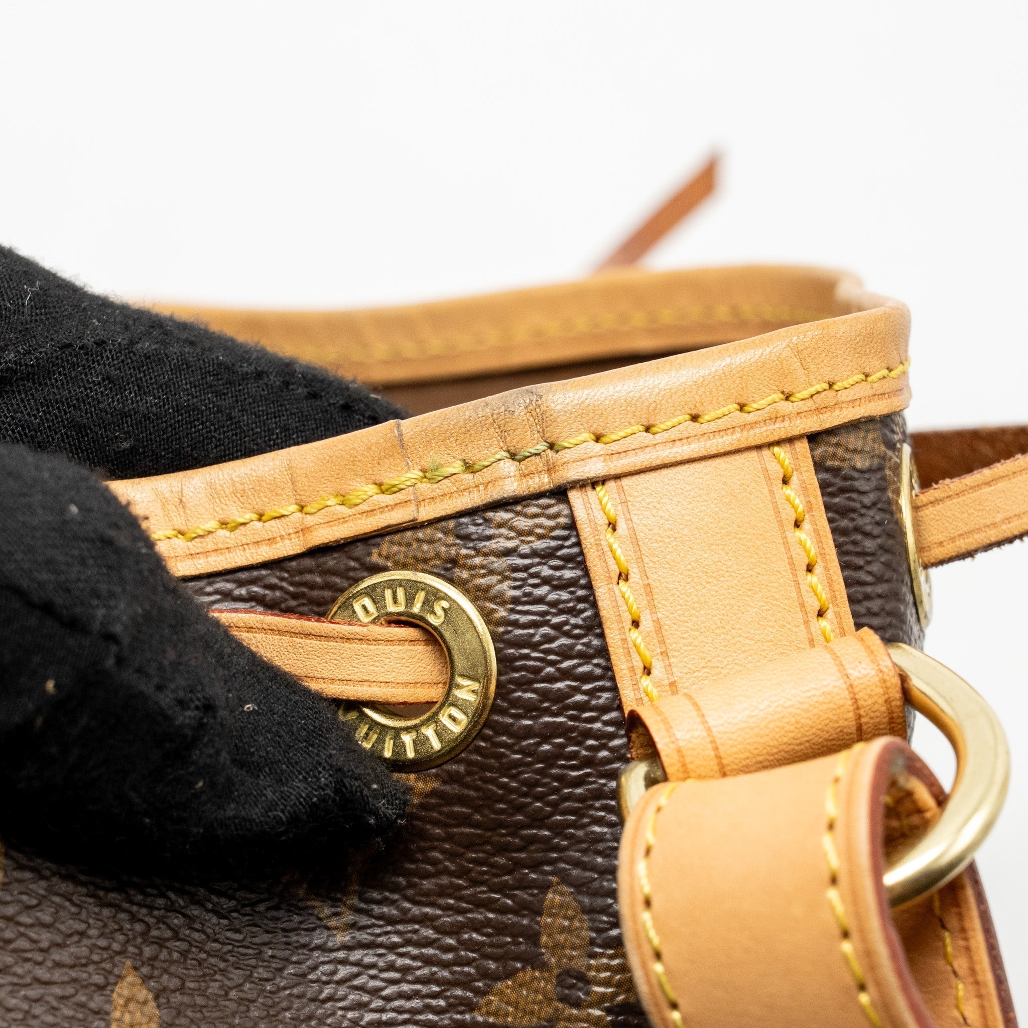 louis-vuitton-noe-bb-monogram-canvas-ghw-2