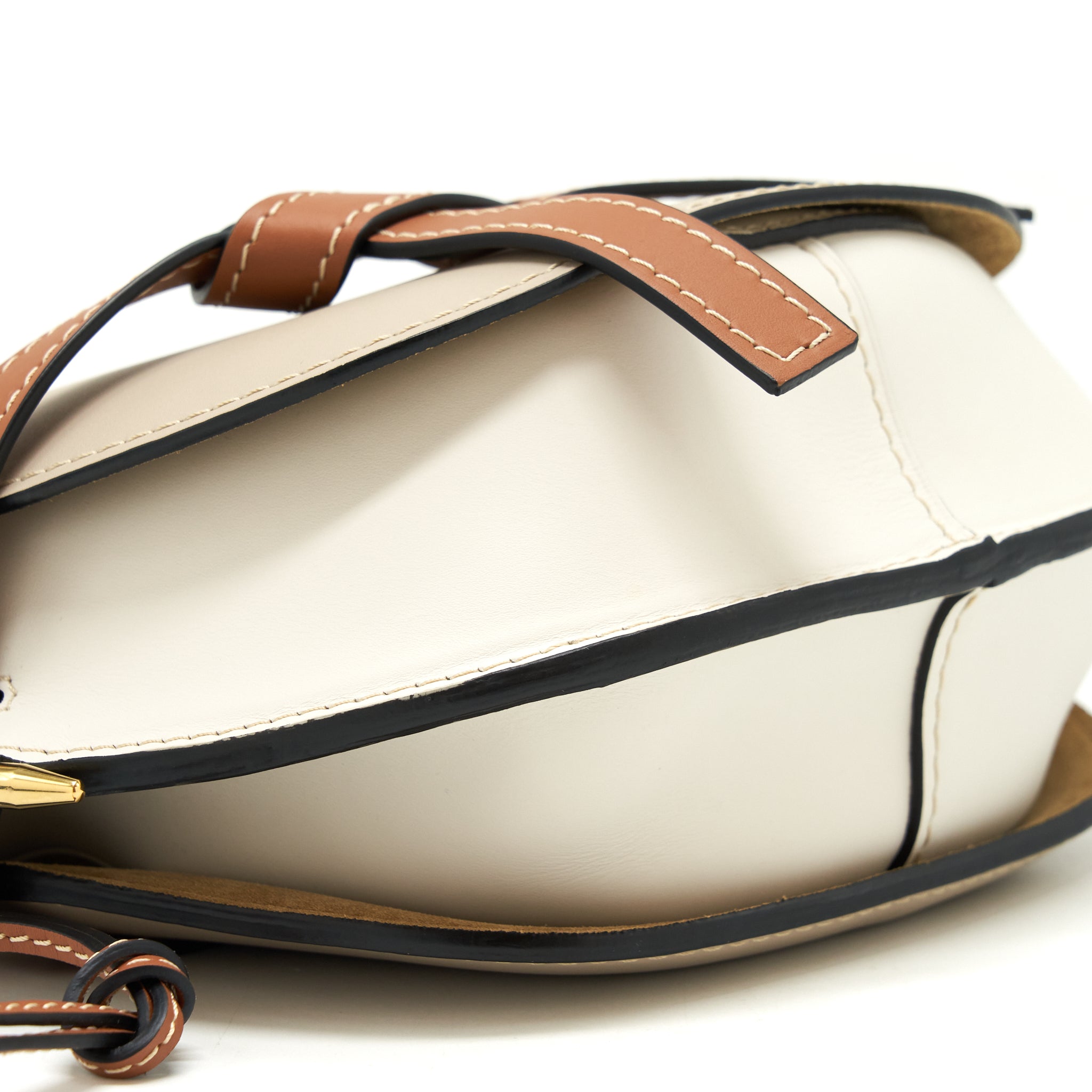 loewe-small-gate-bag-soft-calfskin-oat-white-multicolour