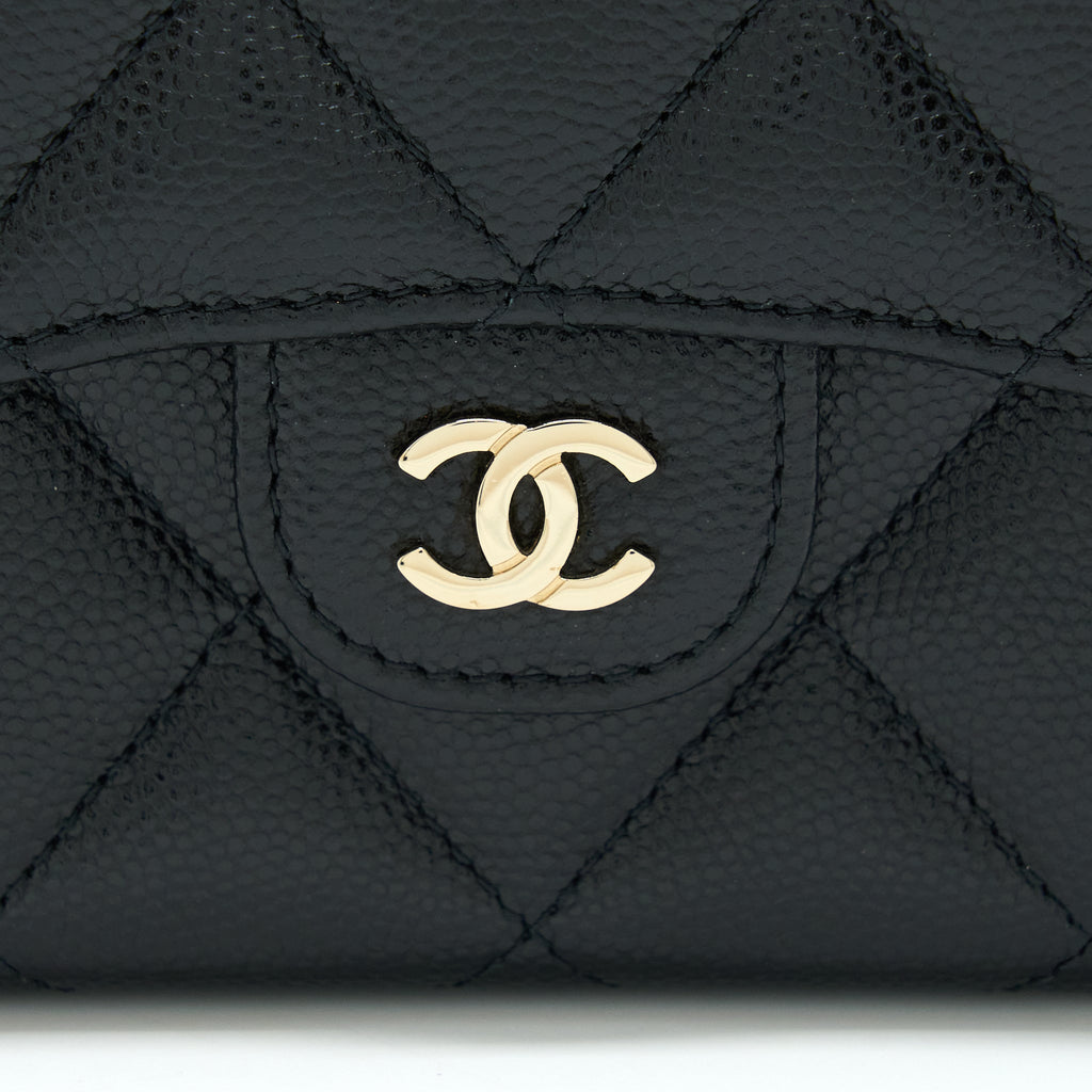 chanel-card-holder-on-chain-caviar-black-lghw-1