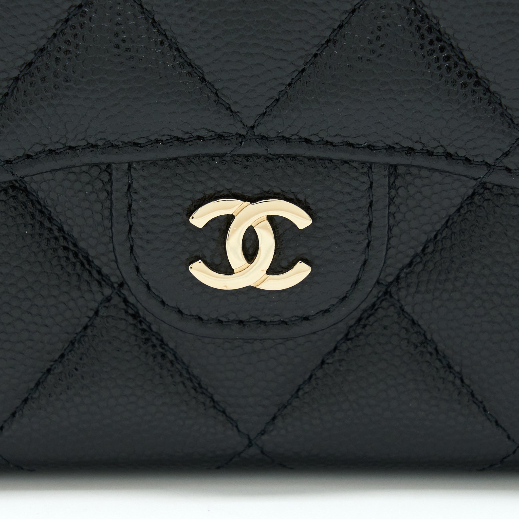 chanel-card-holder-on-chain-caviar-black-lghw-1