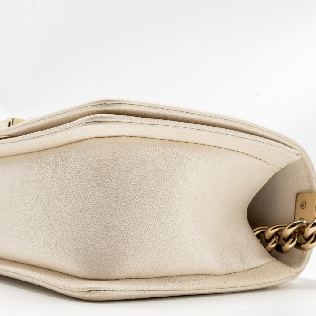 chanel-medium-boy-bag-caviar-white-lghw