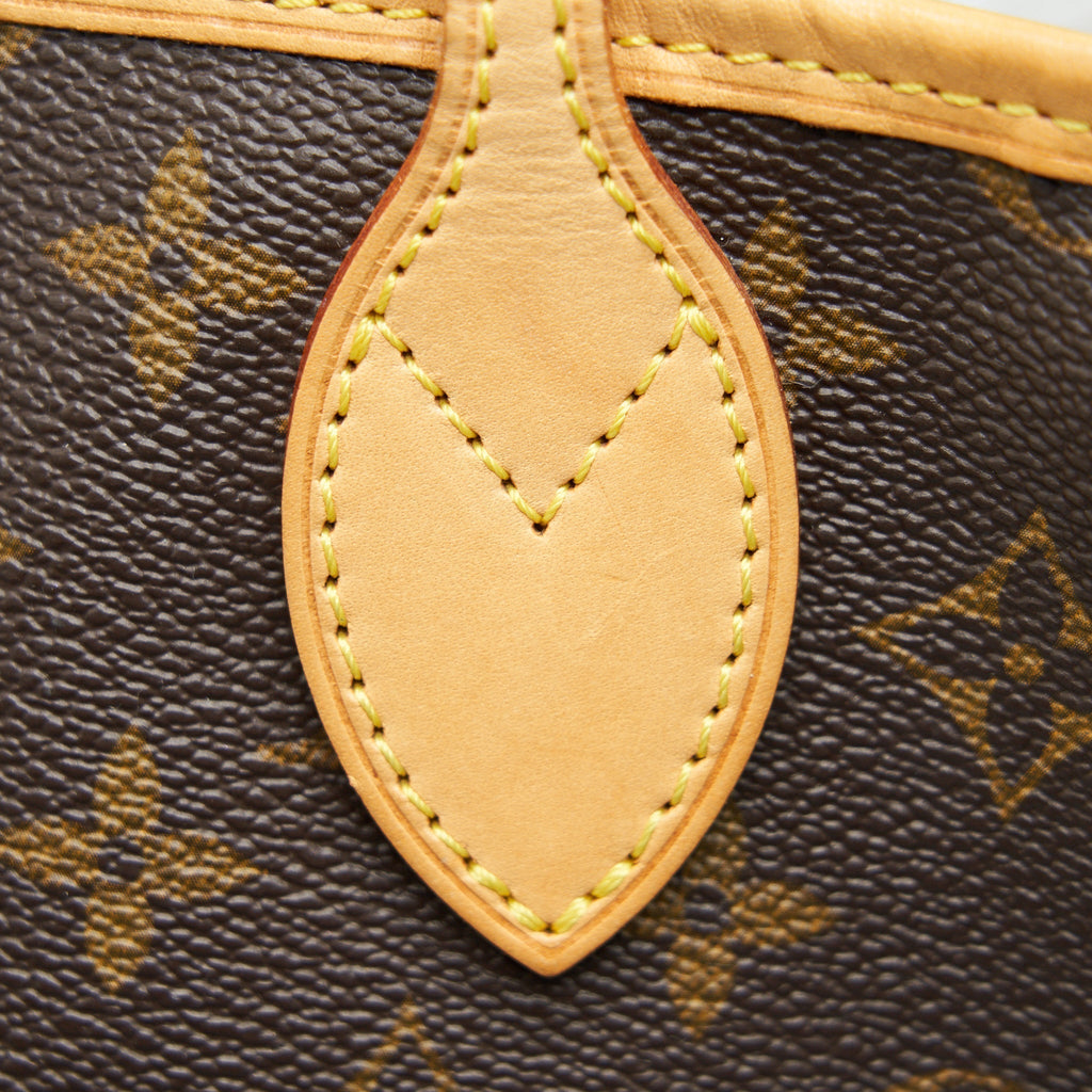 louis-vuitton-neverfull-gm-monogram-canvas-small-pouch-missing