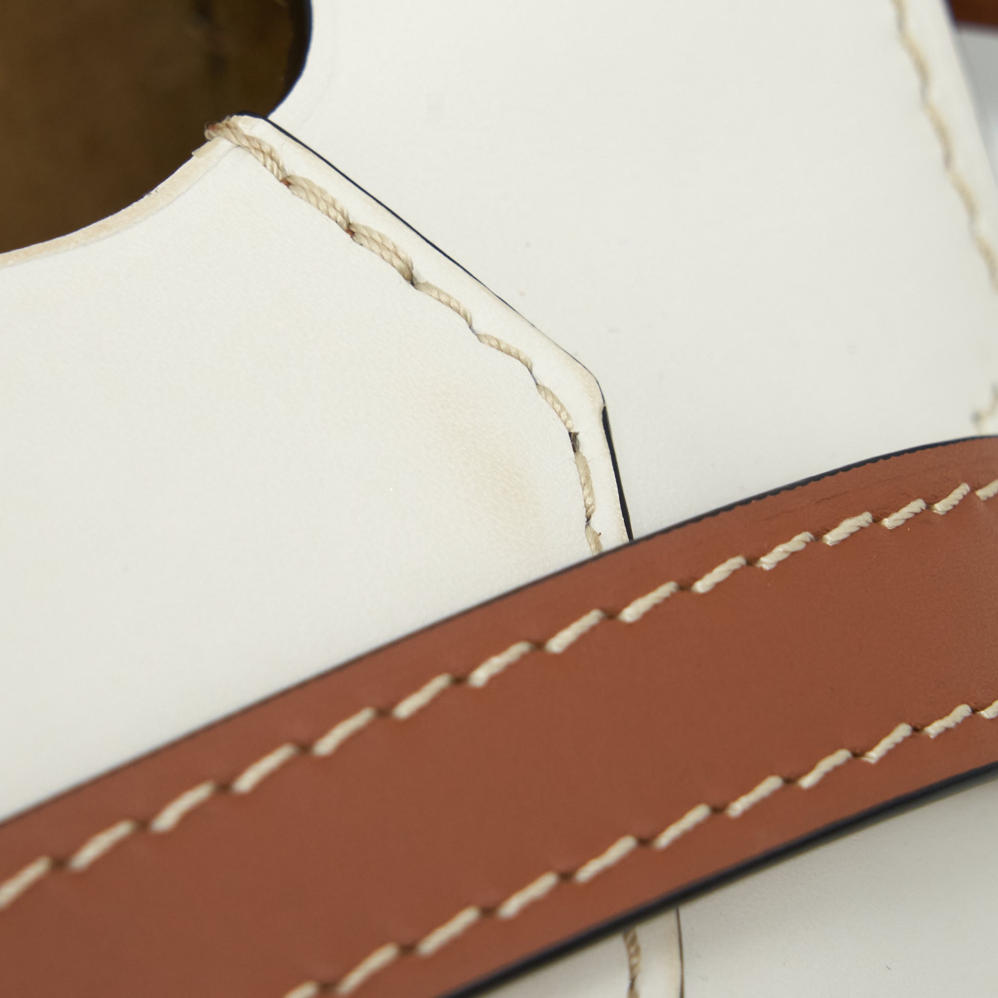loewe-small-gate-bag-soft-calfskin-oat-white-multicolour