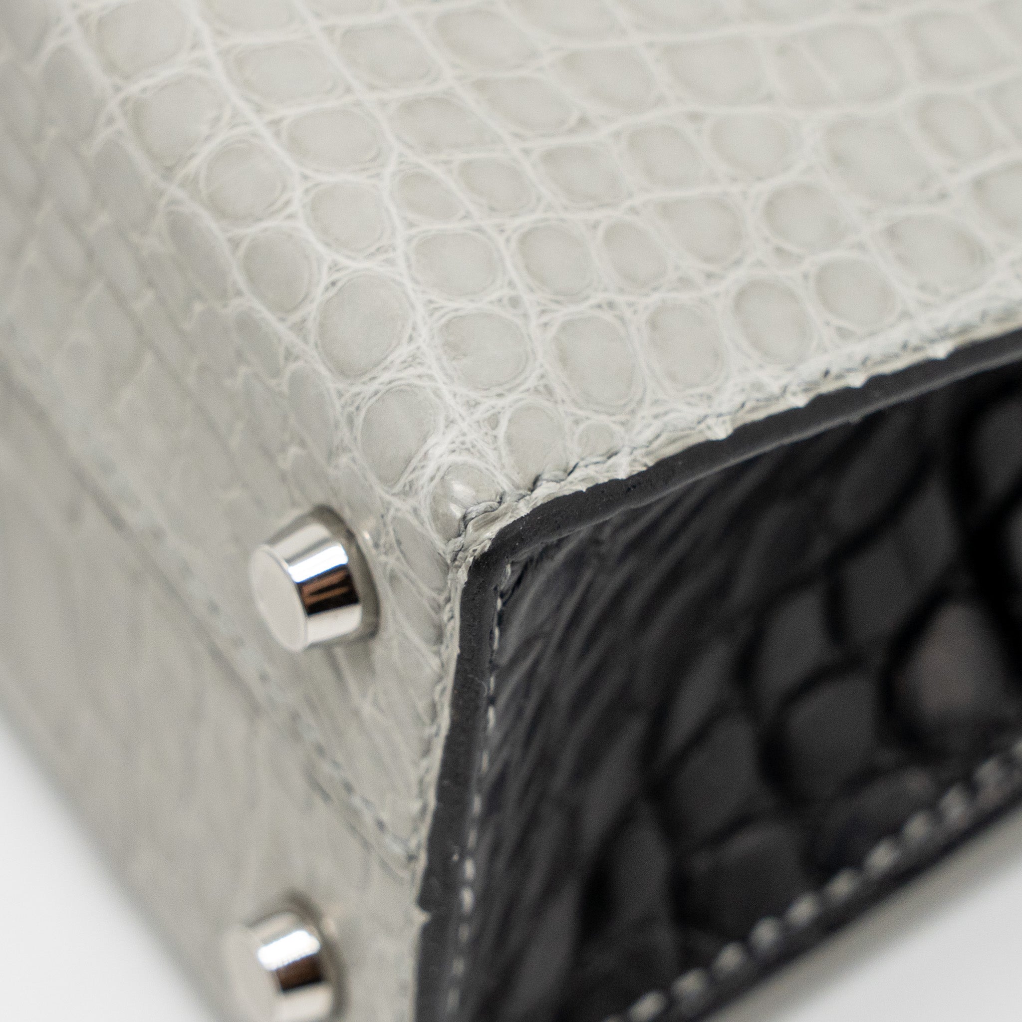 hermes-mini-kelly-ii-alligator-mississippiensis-matt-gris-perle-black-shw-stamp-w
