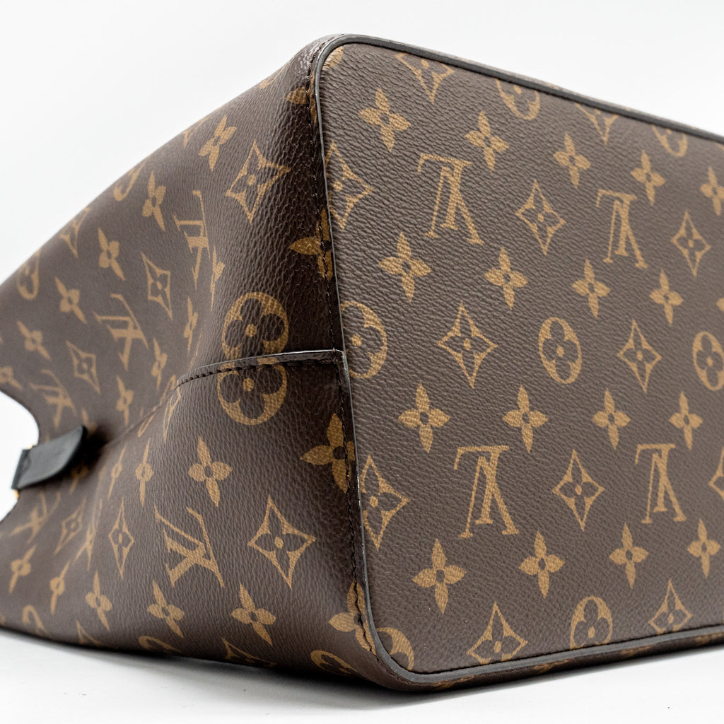 louis-vuitton-neonoe-monogram-canvas-black-ghw-4