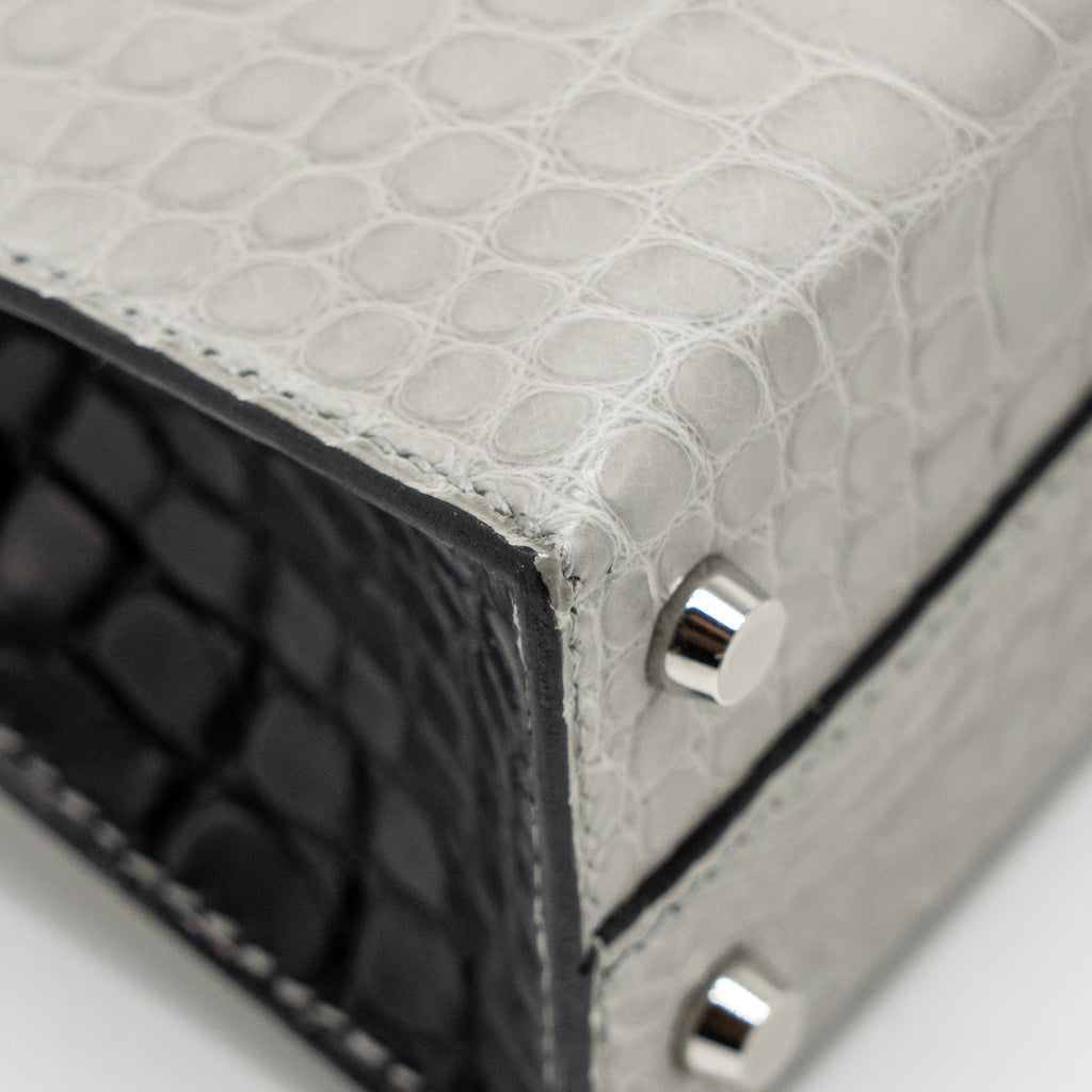 hermes-mini-kelly-ii-alligator-mississippiensis-matt-gris-perle-black-shw-stamp-w