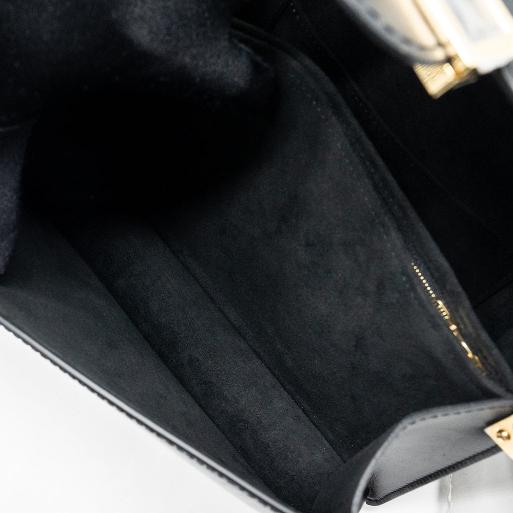 louis-vuitton-dauphine-mm-epi-black-ghw-1