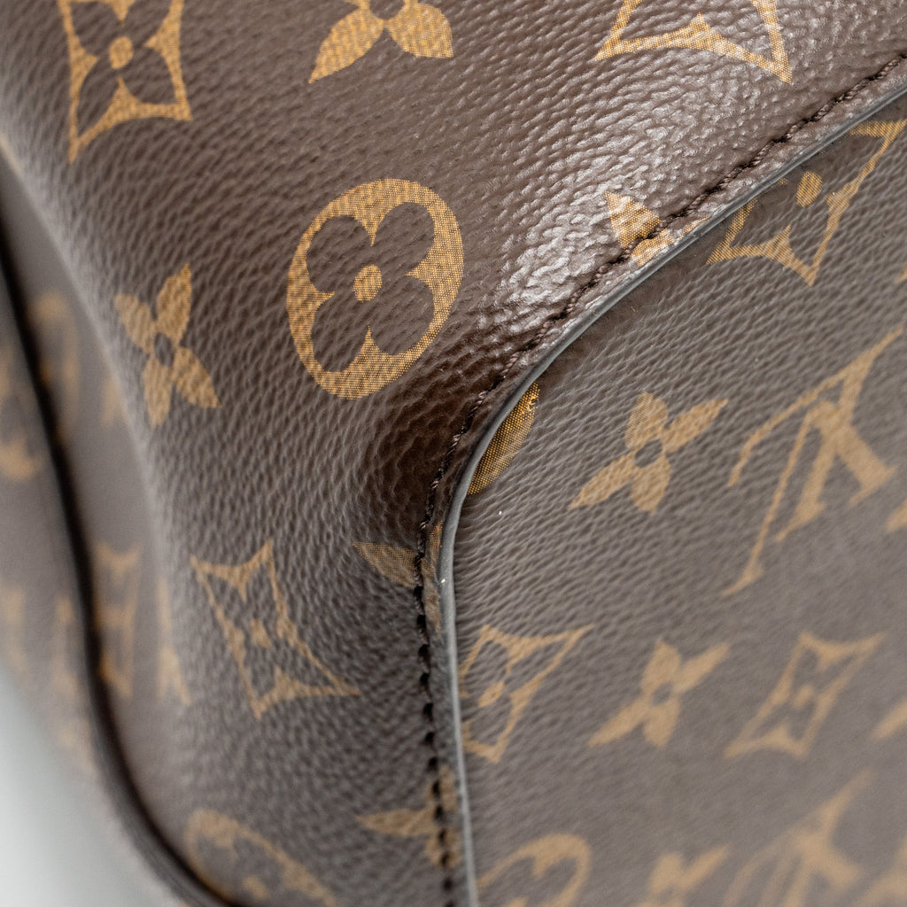 louis-vuitton-neonoe-monogram-canvas-black-ghw-4