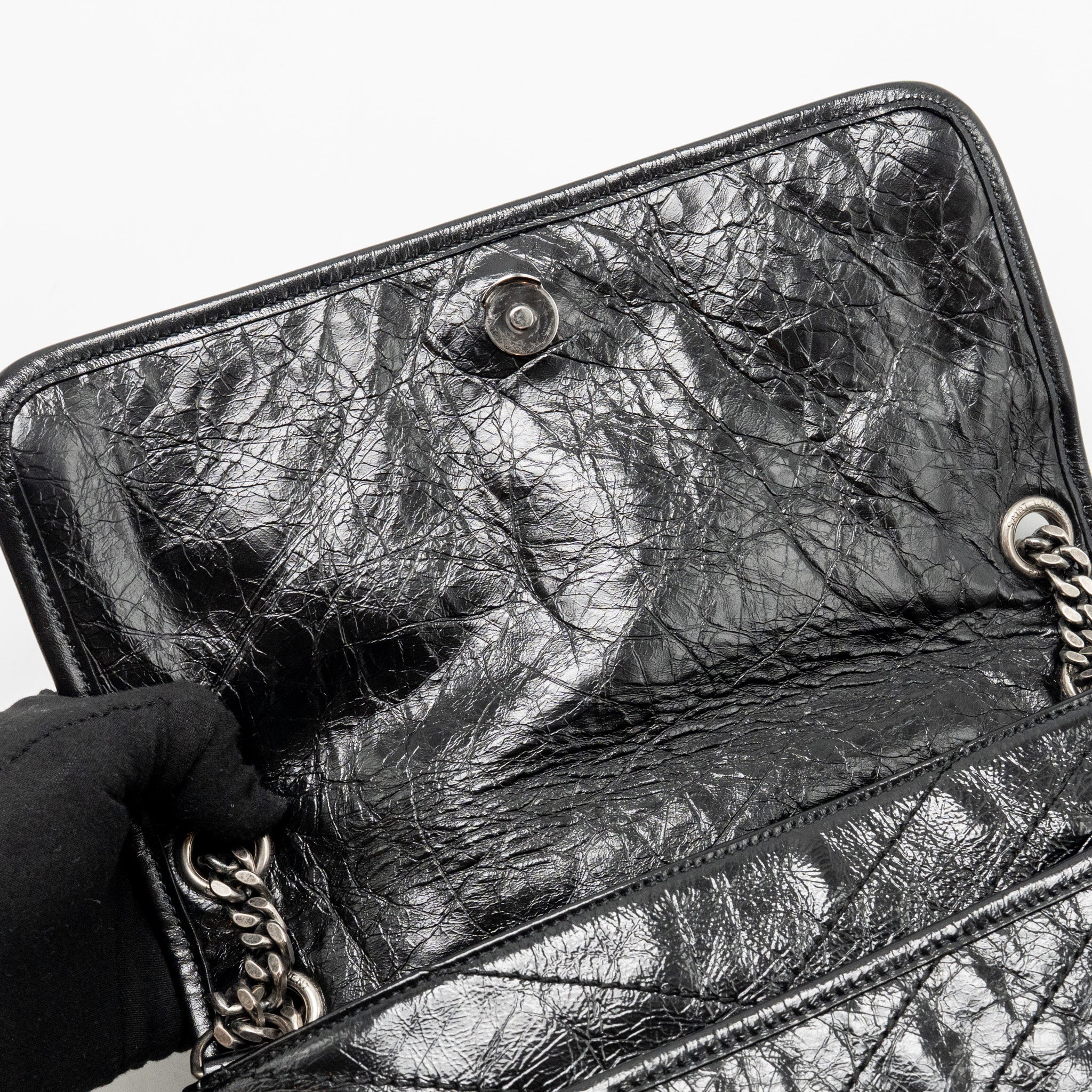 saint-laurent-ysl-medium-niki-calfskin-black-shw-3