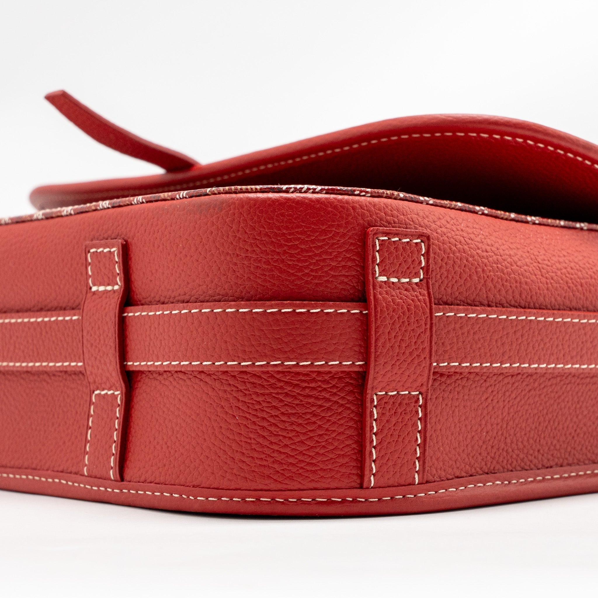 goyard-red