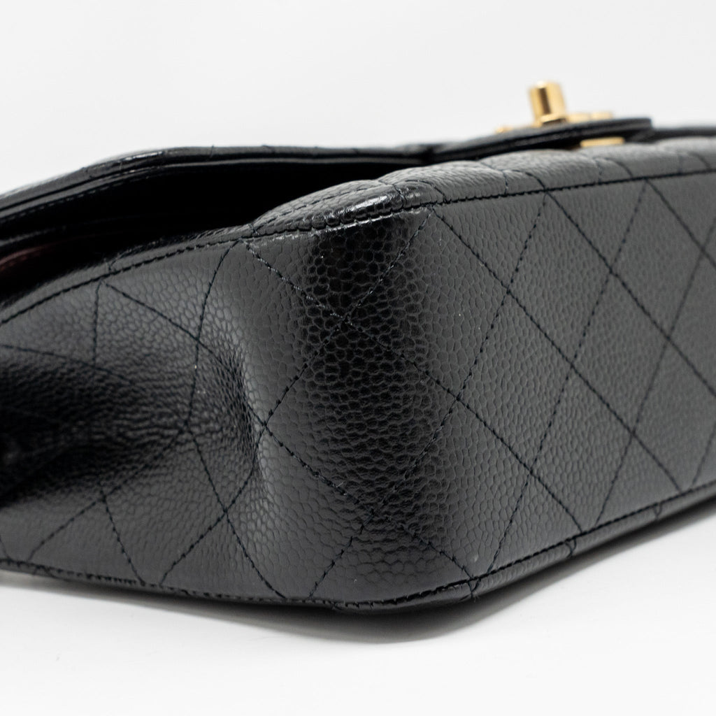 chanel-medium-classic-double-flap-bag-caviar-black-ghw-microchip-10