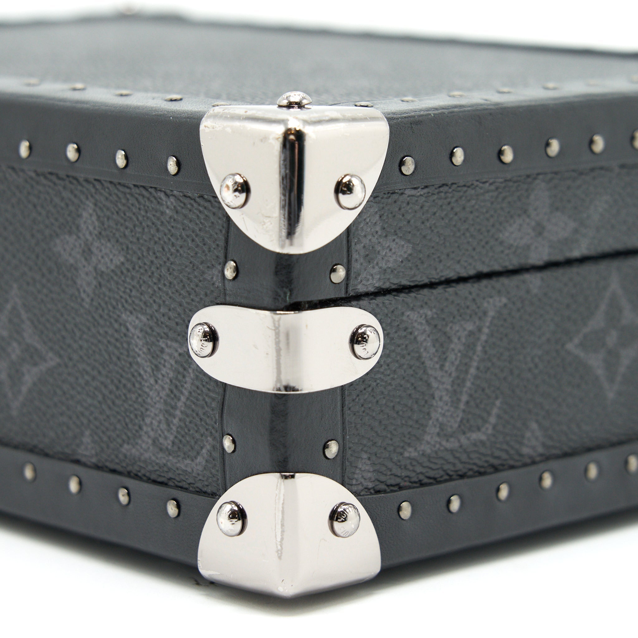 louis-vuitton-malle-trunk-box