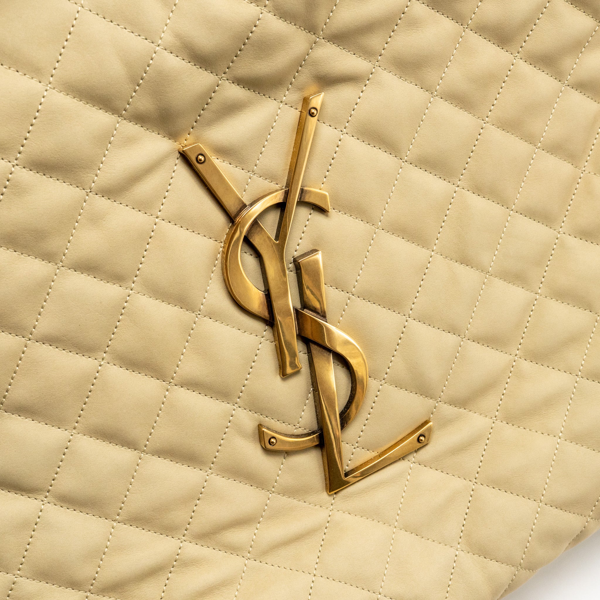 saint-laurent-ysl-icare-maxi-quilted-tote-bag-nubuck-suede-beige-ghw