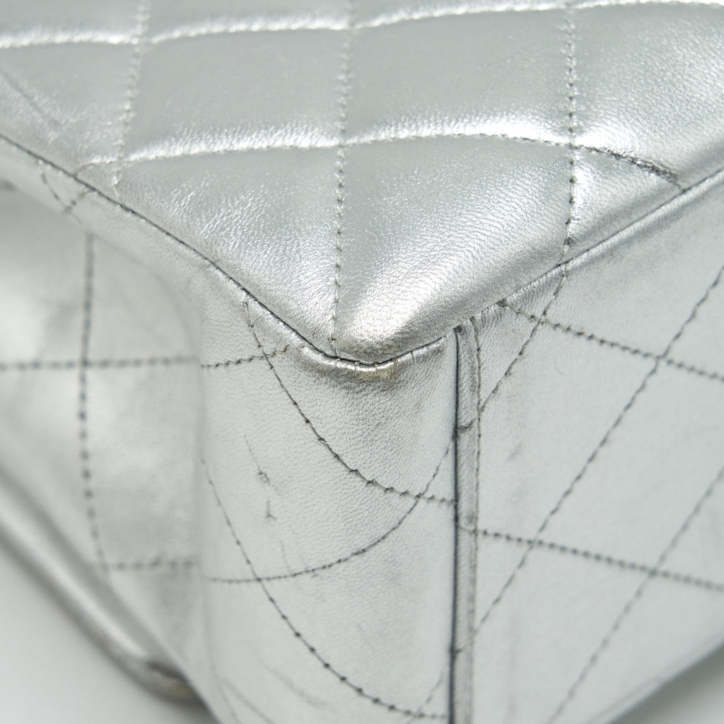 chanel-maxi-classic-double-flap-bag-lambskin-sliver-shw
