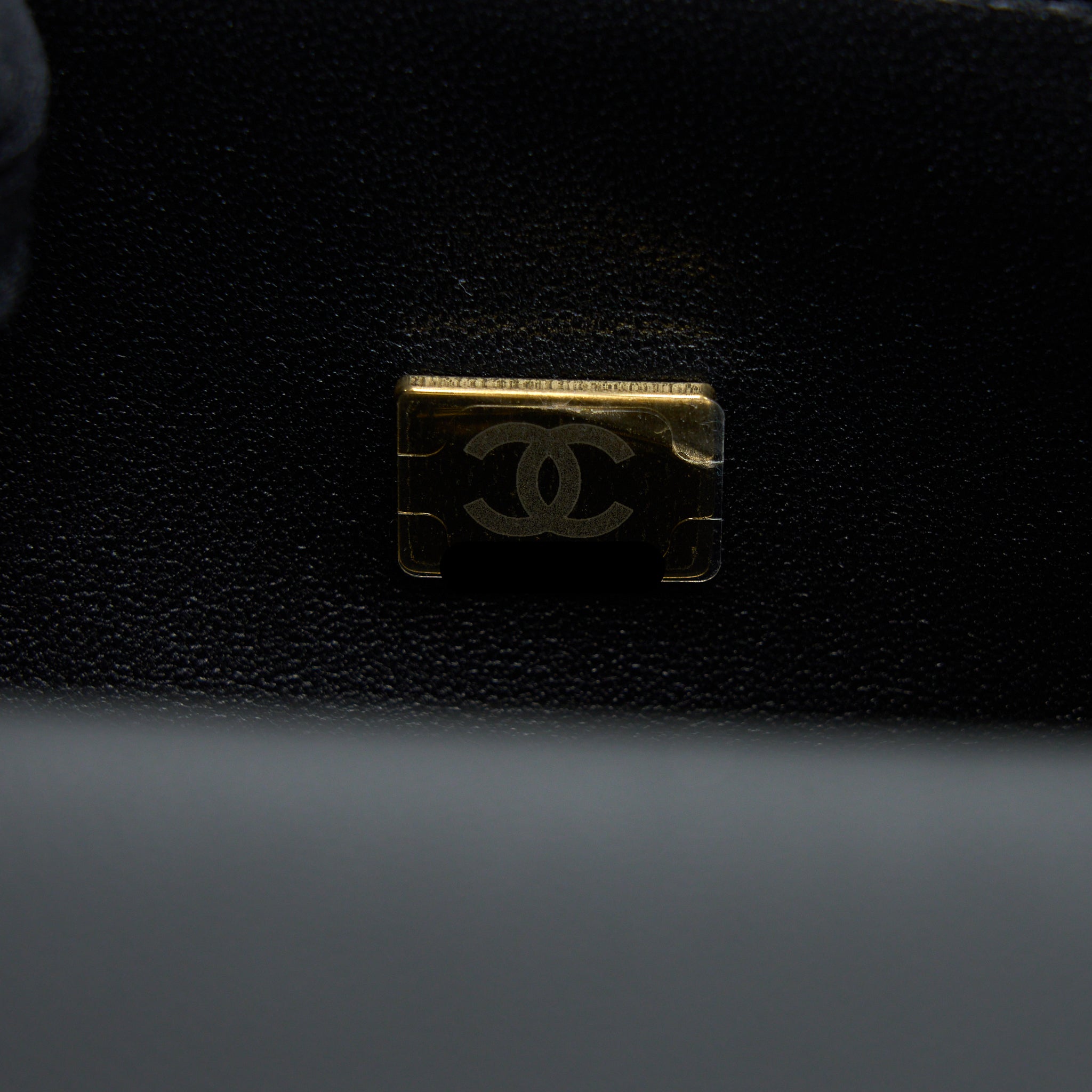 chanel-small-boy-caviar-black-brushed-ghw-microchip
