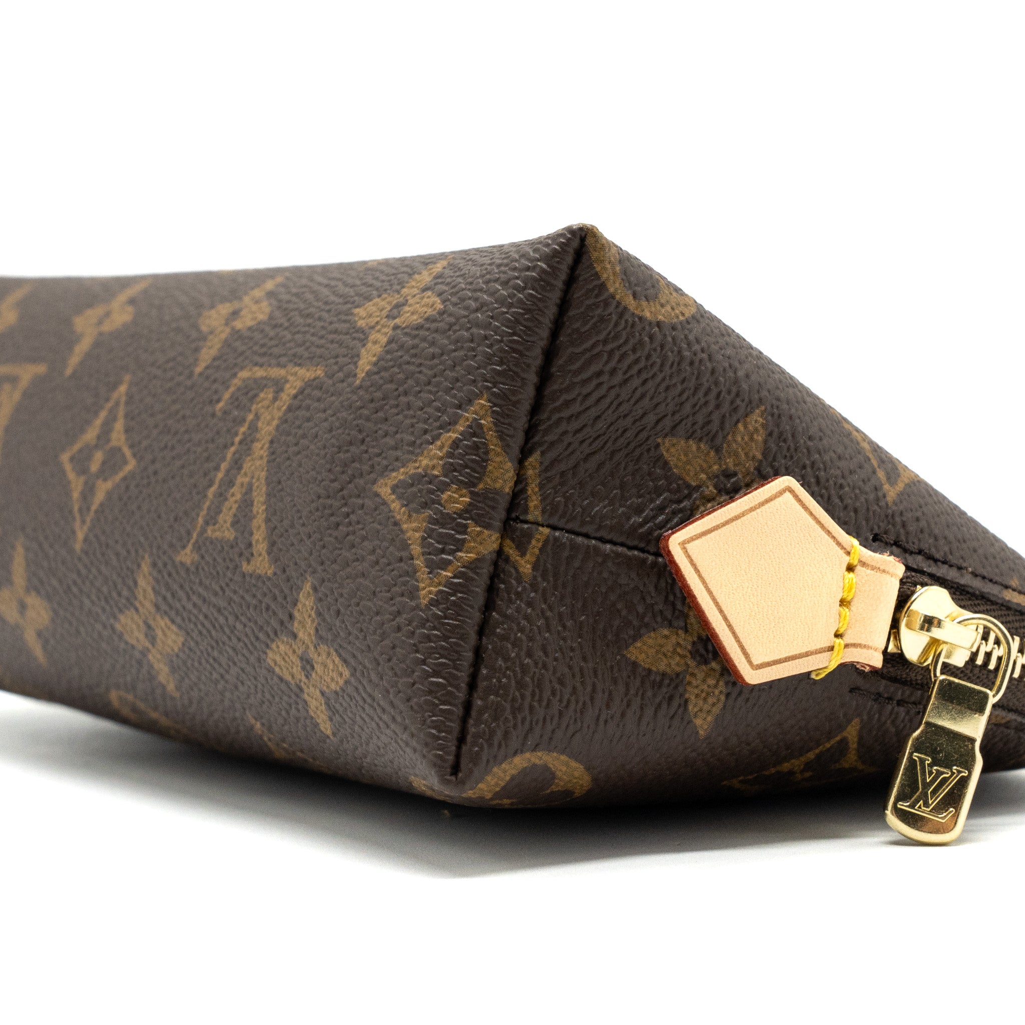 louis-vuitton-cosmetic-pouch-monogram-canvas-ghw-1