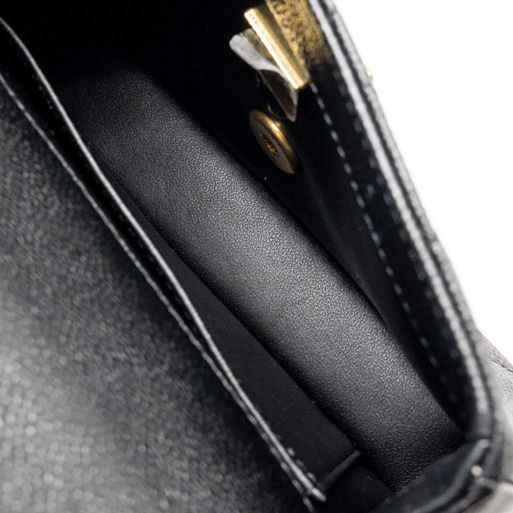 chanel-black-8