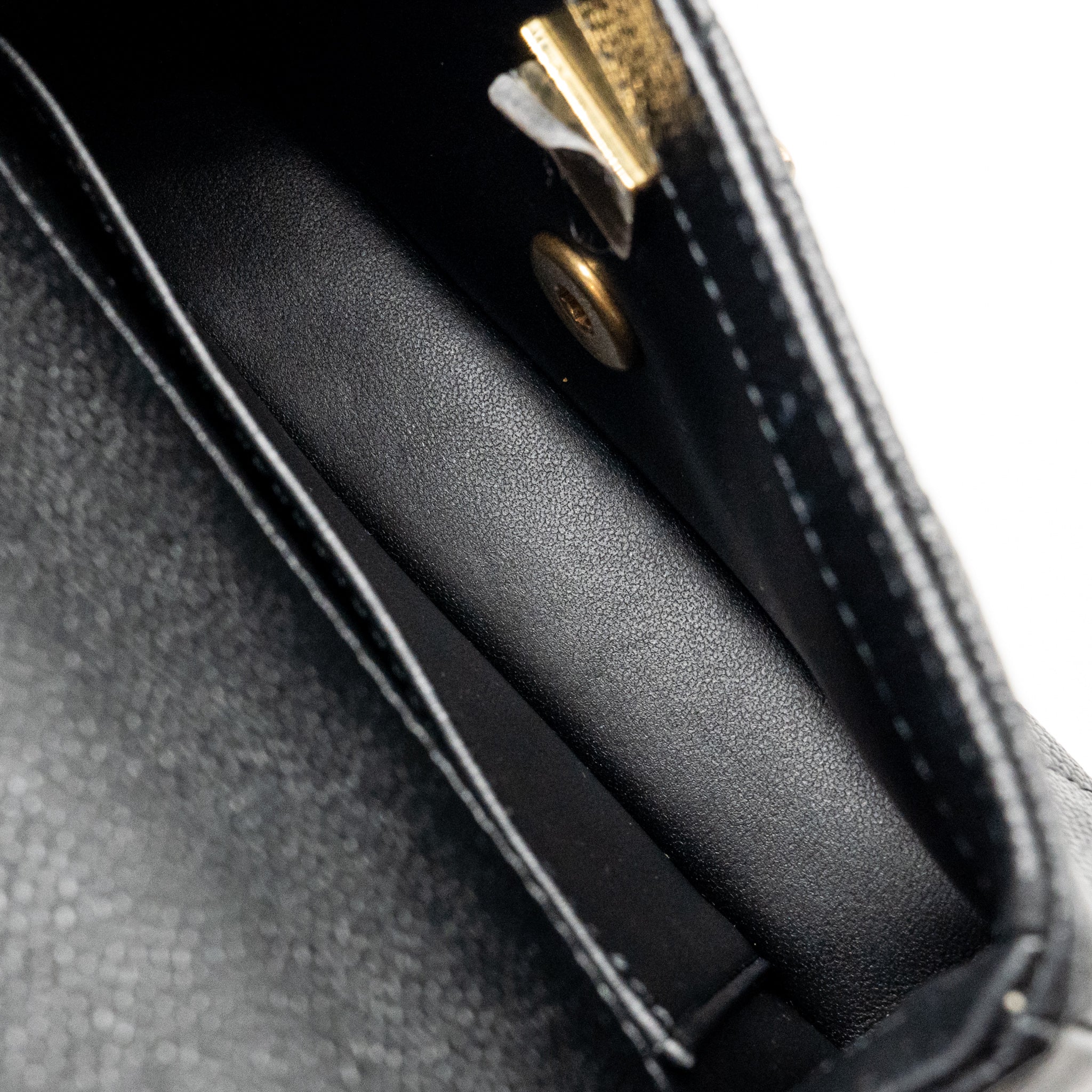 chanel-black-8