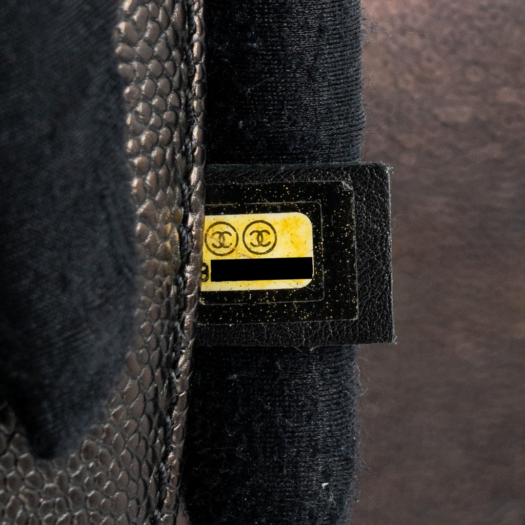 chanel-small-boy-bag-caviar-black-ruthenium-hardware