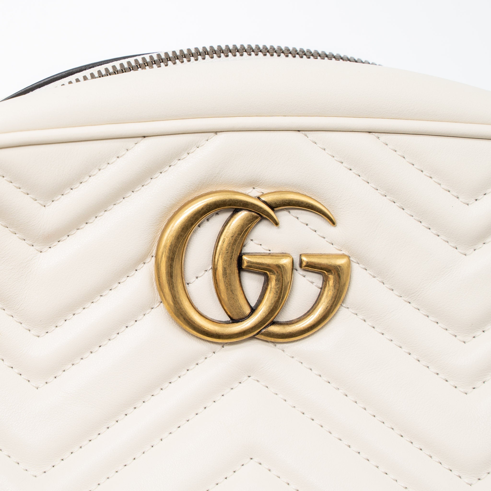 gucci-gg-marmont-camera-shoulder-bag-calfskin-white-ghw