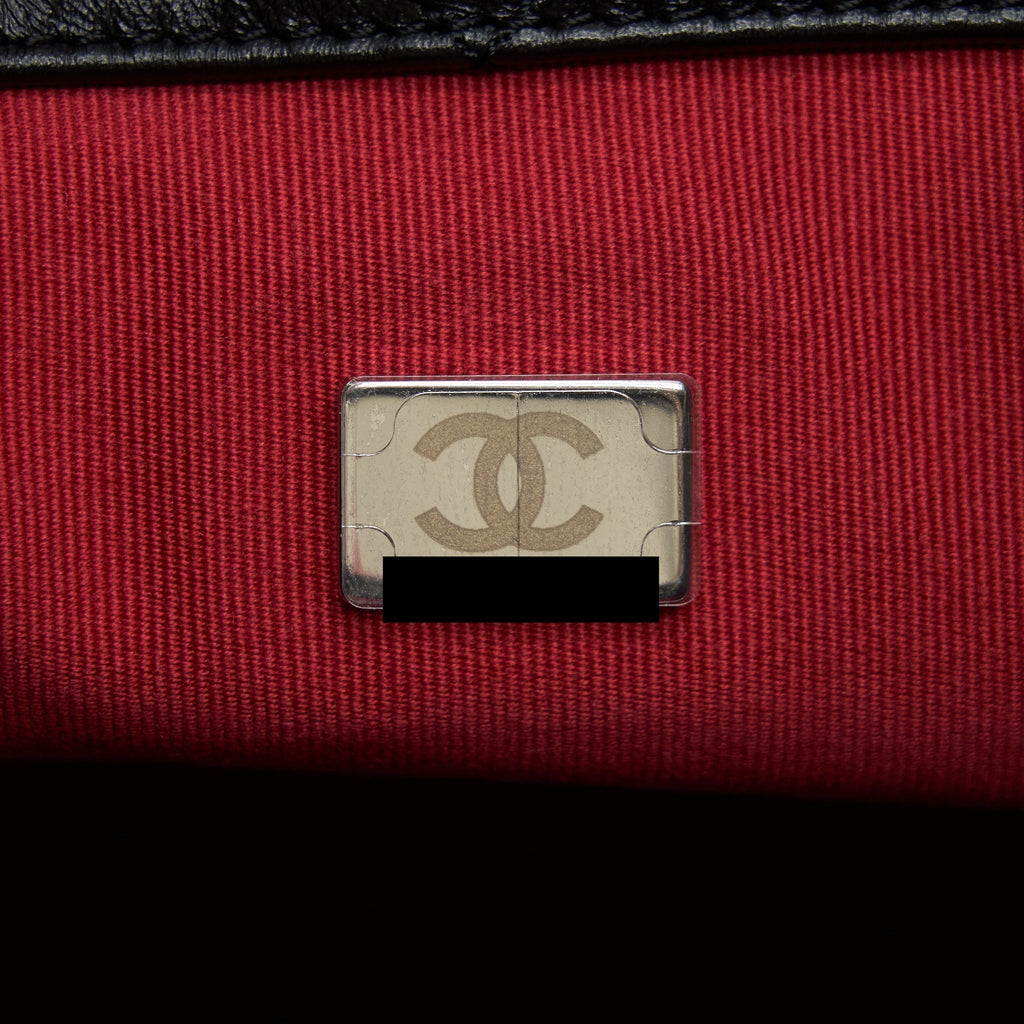 chanel-small-gabrielle-backpack-calfskin-black-multicolour-hardware