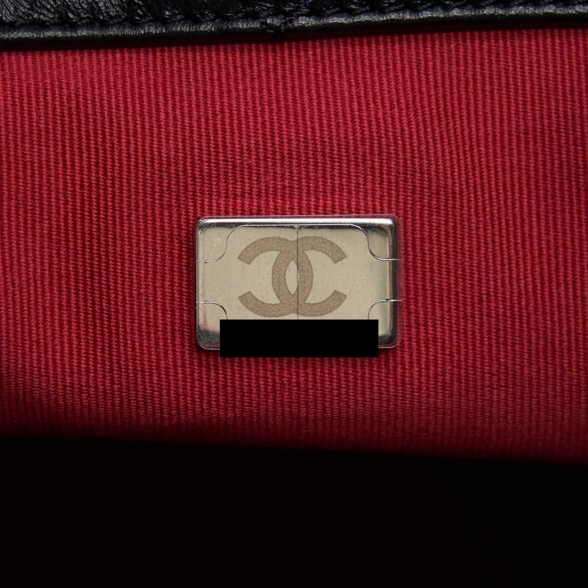 chanel-small-gabrielle-backpack-calfskin-black-multicolour-hardware