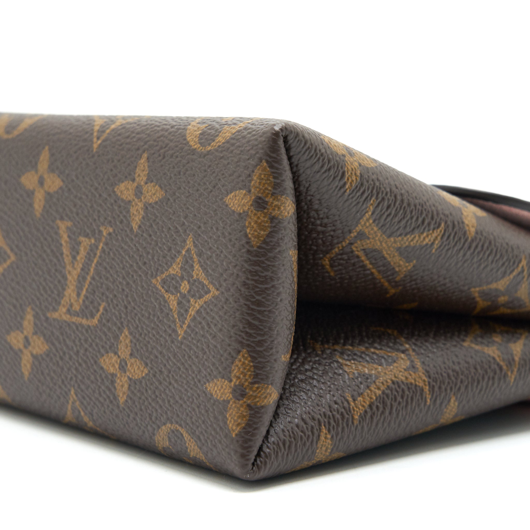 louis-vuitton-locky-bb-monogram-canvas-rose-poudre