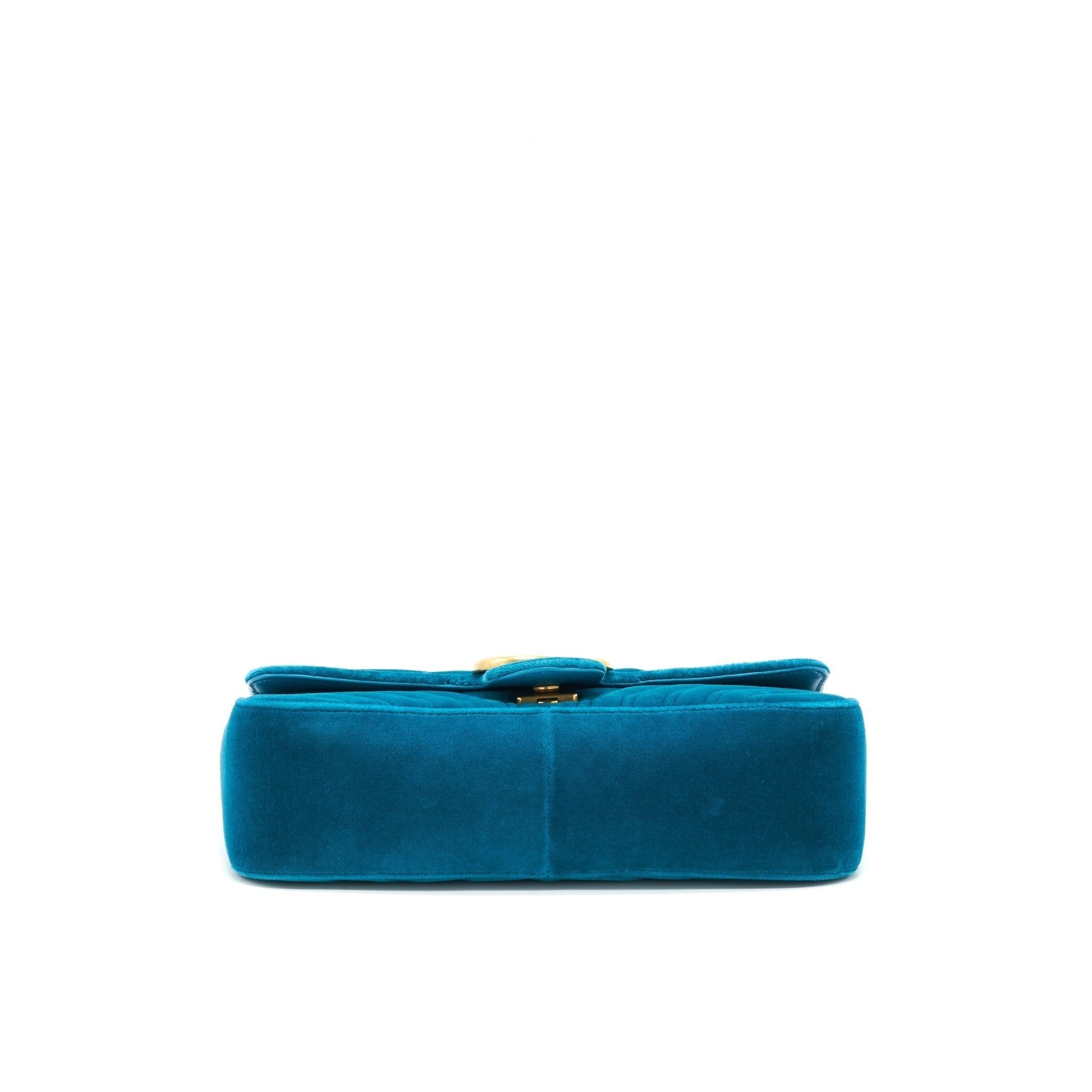 gucci-mini-marmont-flap-bag-velvet-green