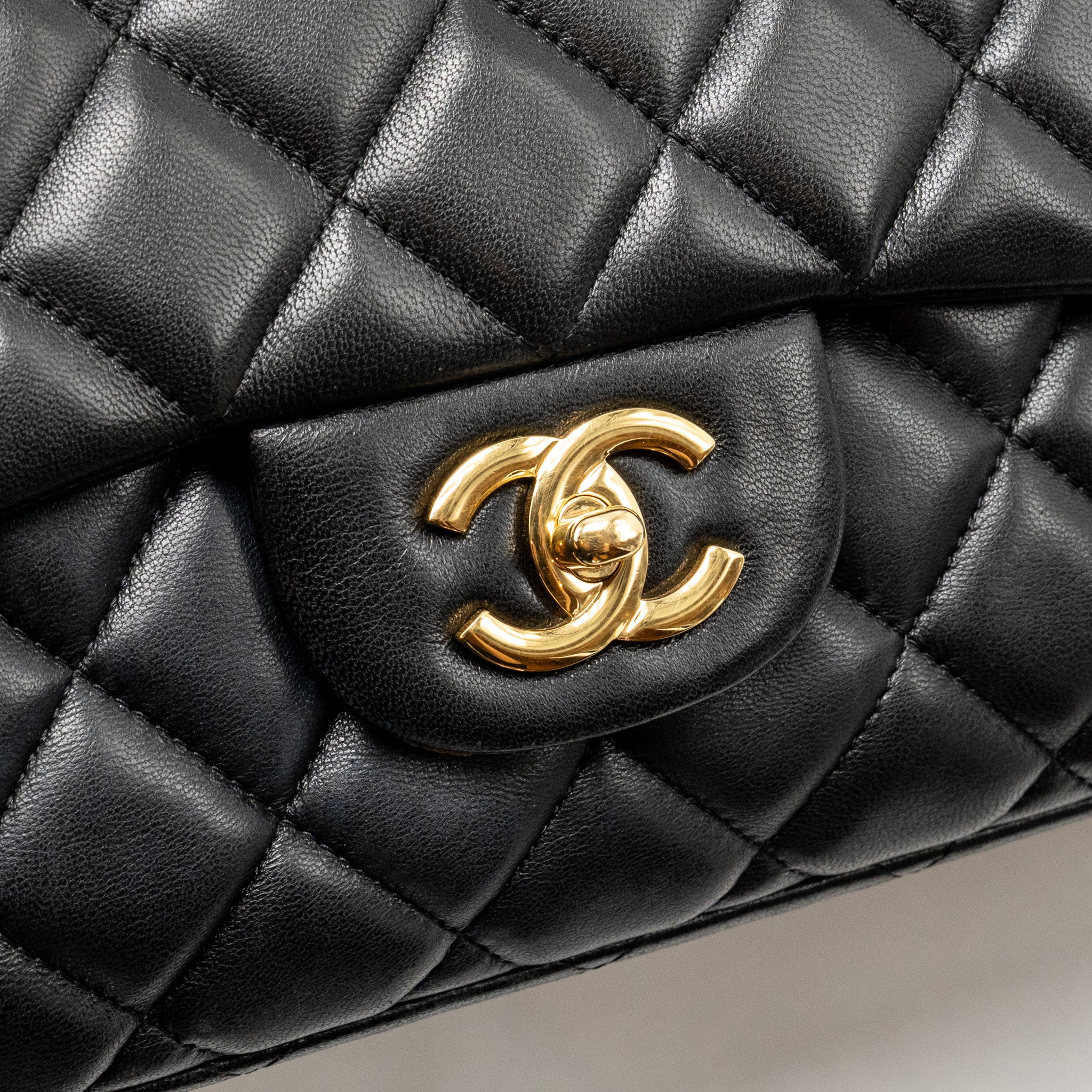 chanel-cf-black1
