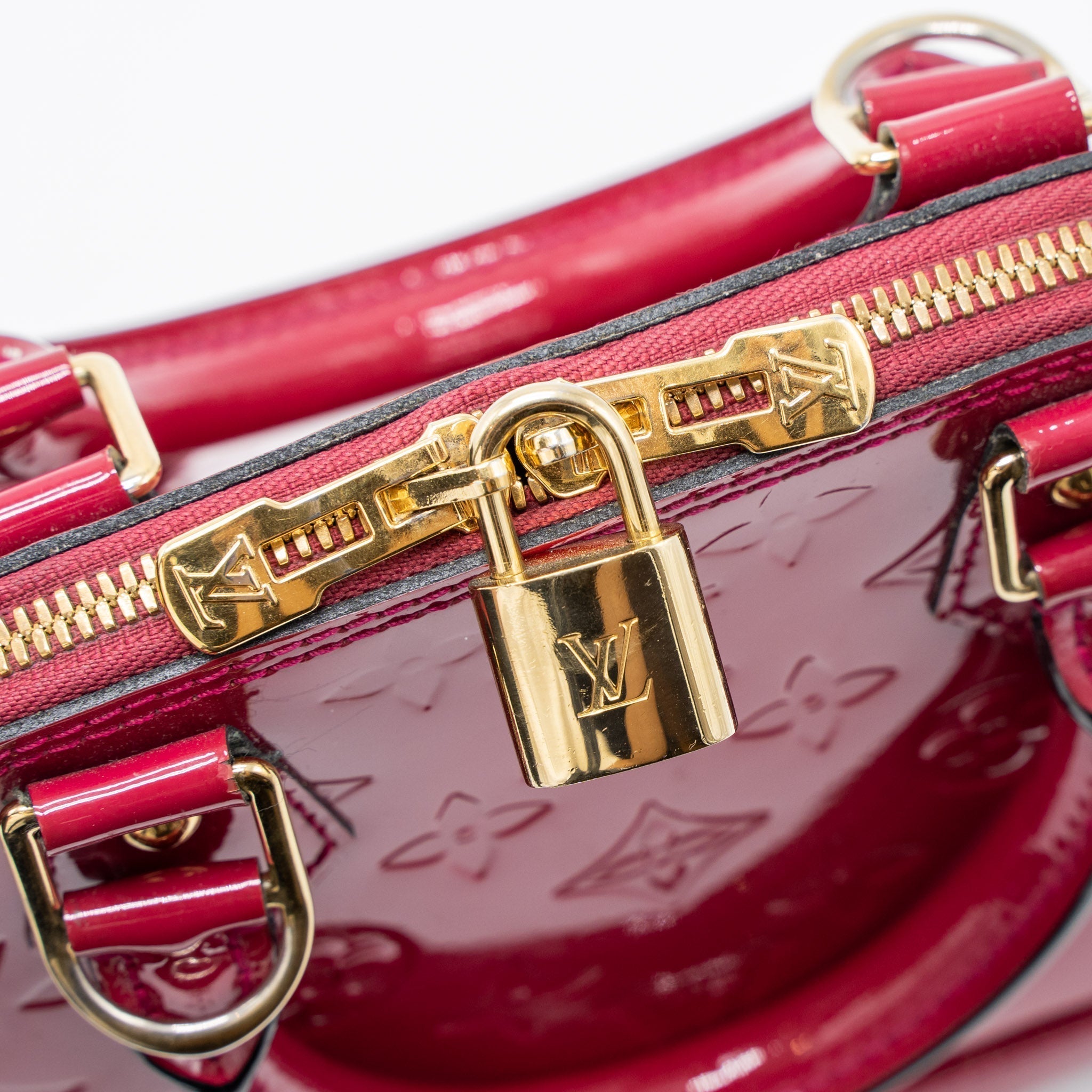 louis-vuitton-alma-bb-monogram-vernis-pink-ghw