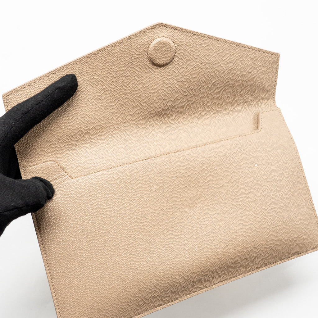 saint-laurent-uptown-clutch-grained-calfskin-beige-ghw