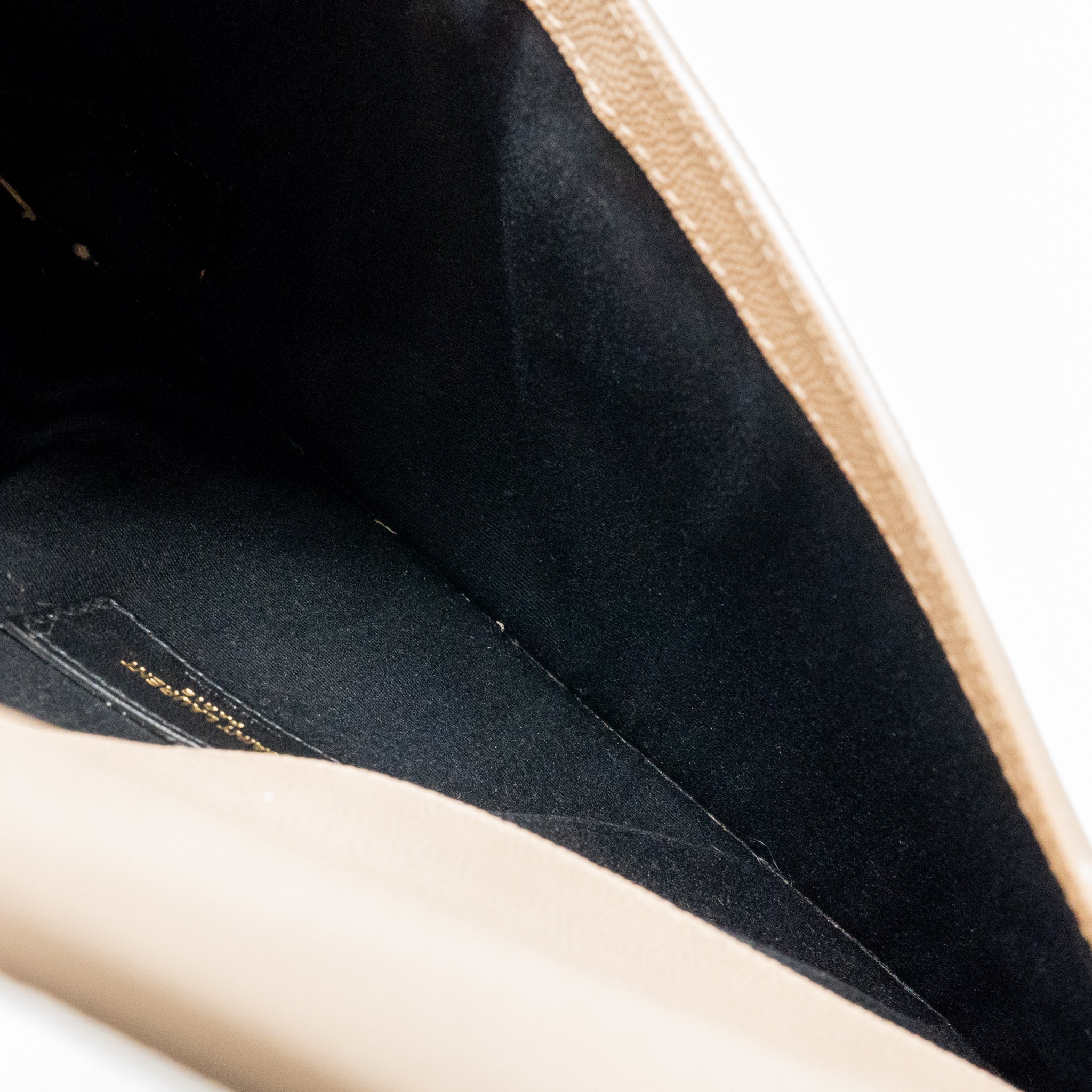 saint-laurent-uptown-clutch-grained-calfskin-beige-ghw