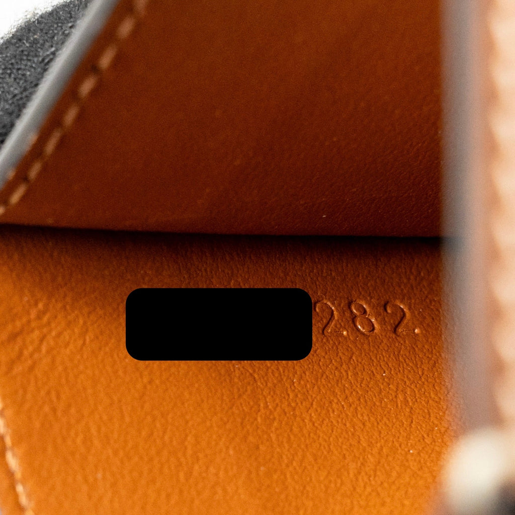 celine-card-holder-smooth-lambskin-tan