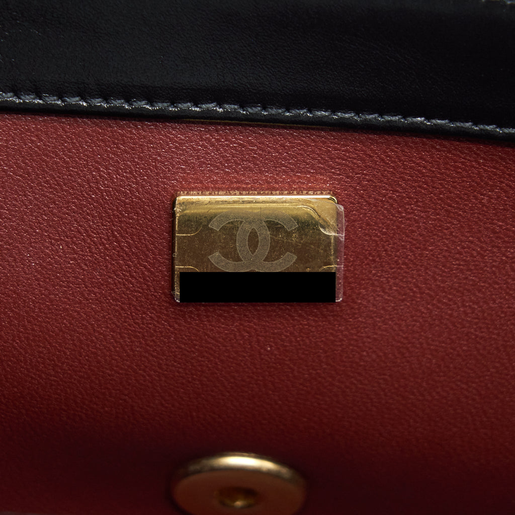 chanel-21a-gold-crush-flap-bag-calfskin-black-ghw-microchip