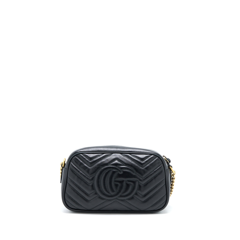 gucci-small-marmont-matelasse-calfskin-black-ghw