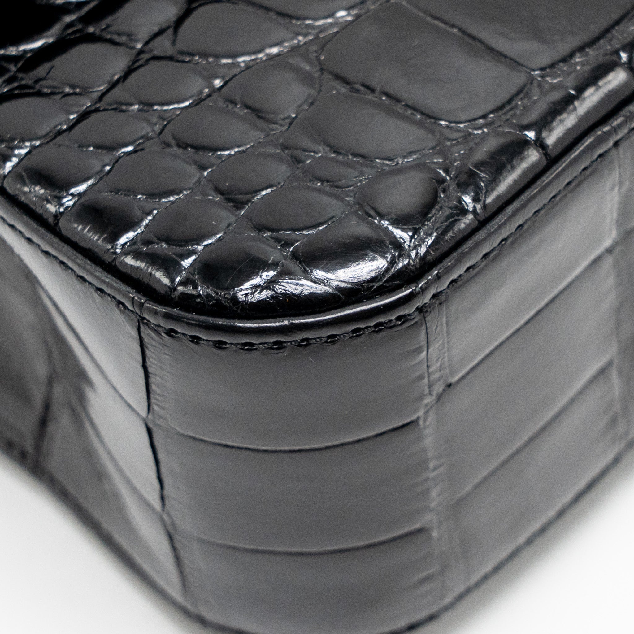 chanel-medium-classic-double-flap-bag-alligator-mississippiensis-black-ghw-copy