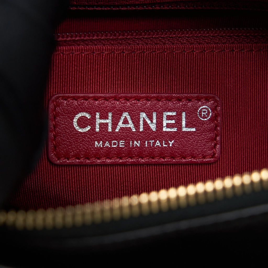 chanel-small-gabrielle-hobo-bag-black-multicolour-hardware