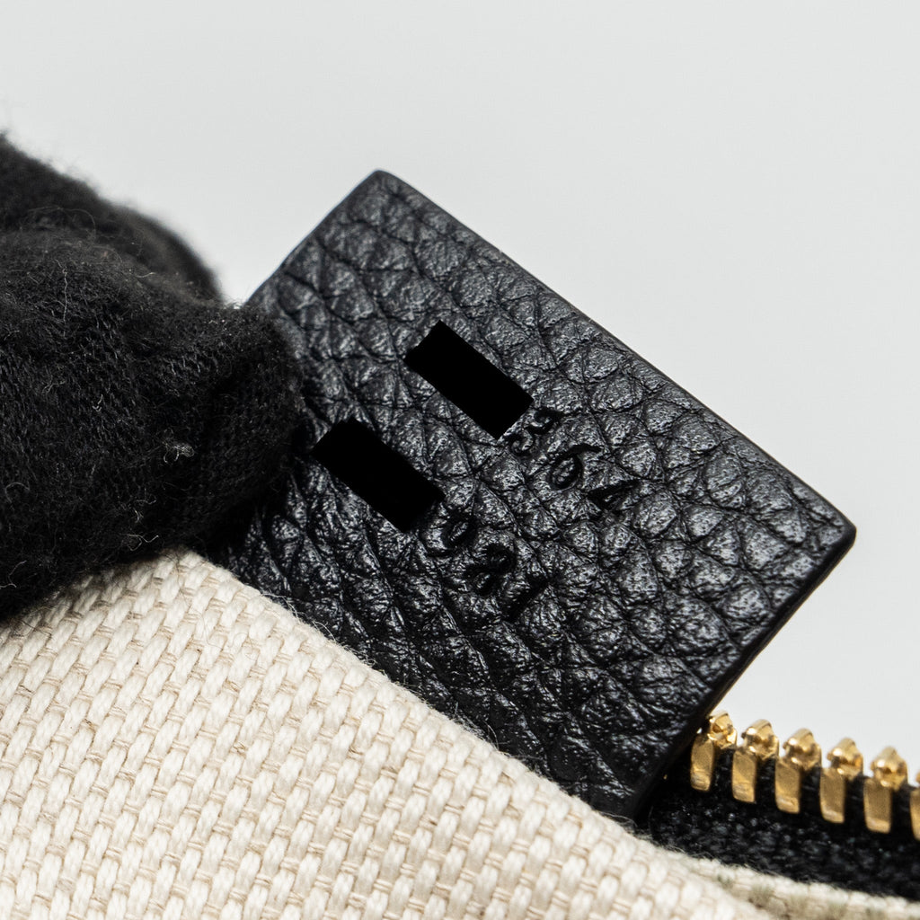 gucci-soho-disco-camera-bag-grained-calfskin-black-ghw