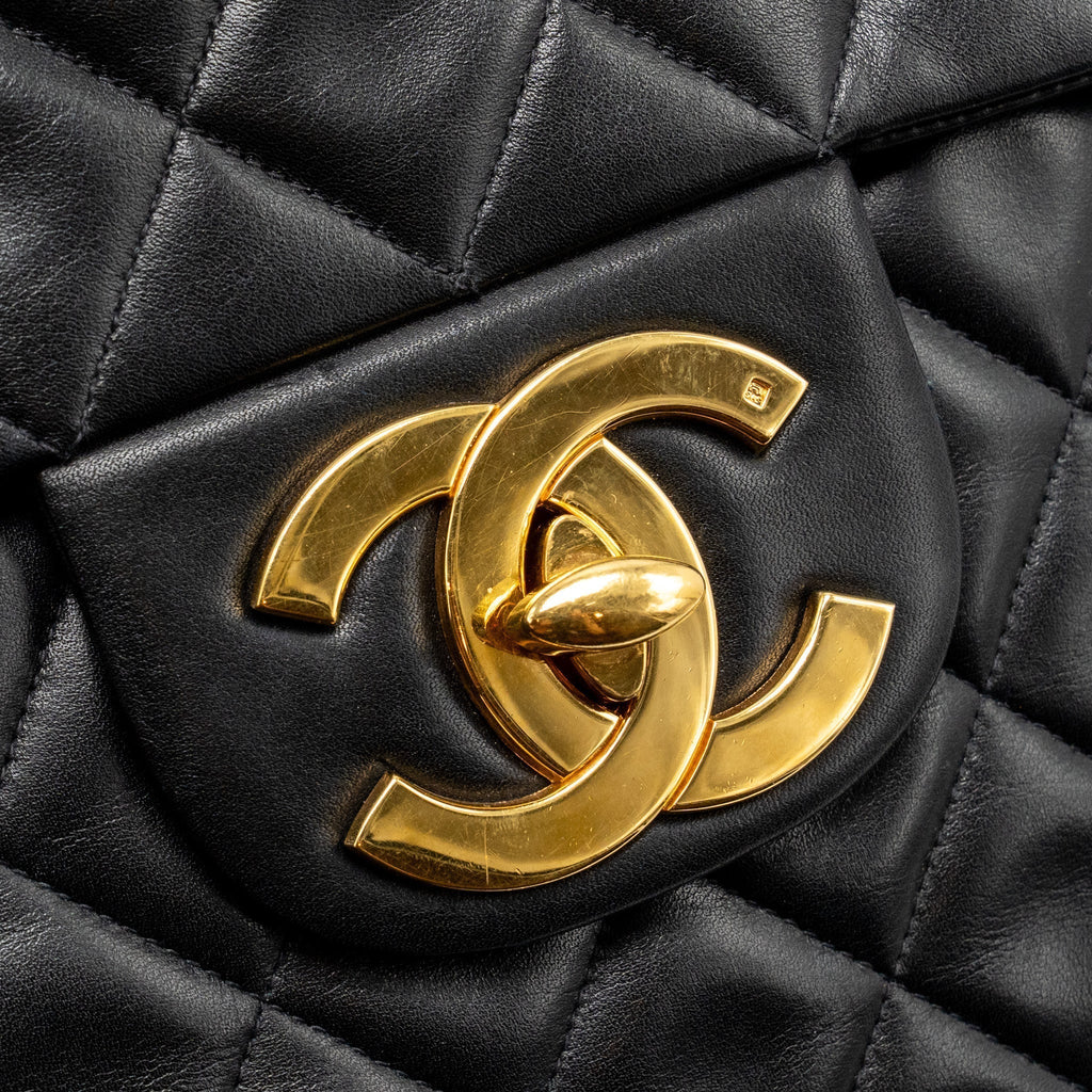 chanel-vintage-classic-flap-jumbo-bag-lambskin-black-ghw