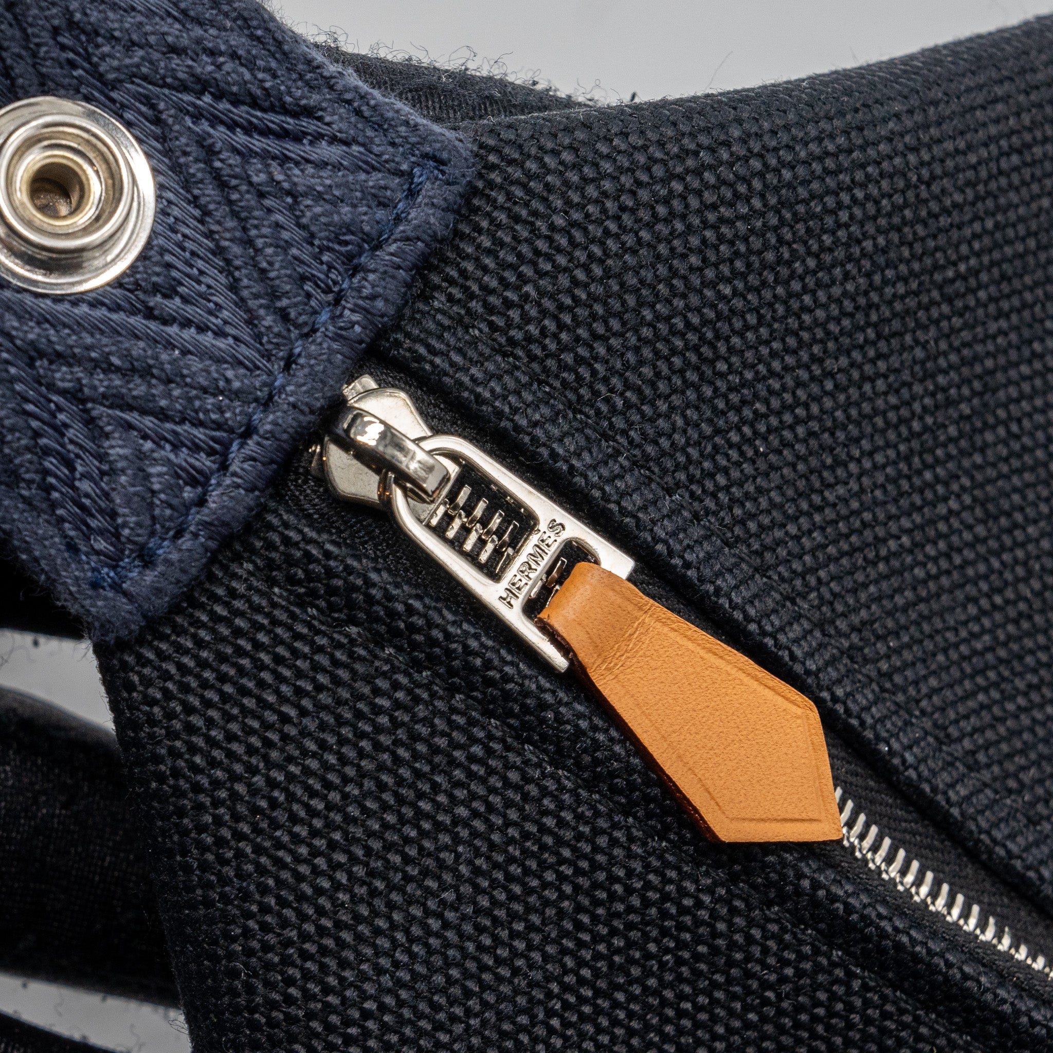 hermes-trousse-de-toilette-bride-a-brac-travel-pouch-canvas-black-blue-nuit-shw