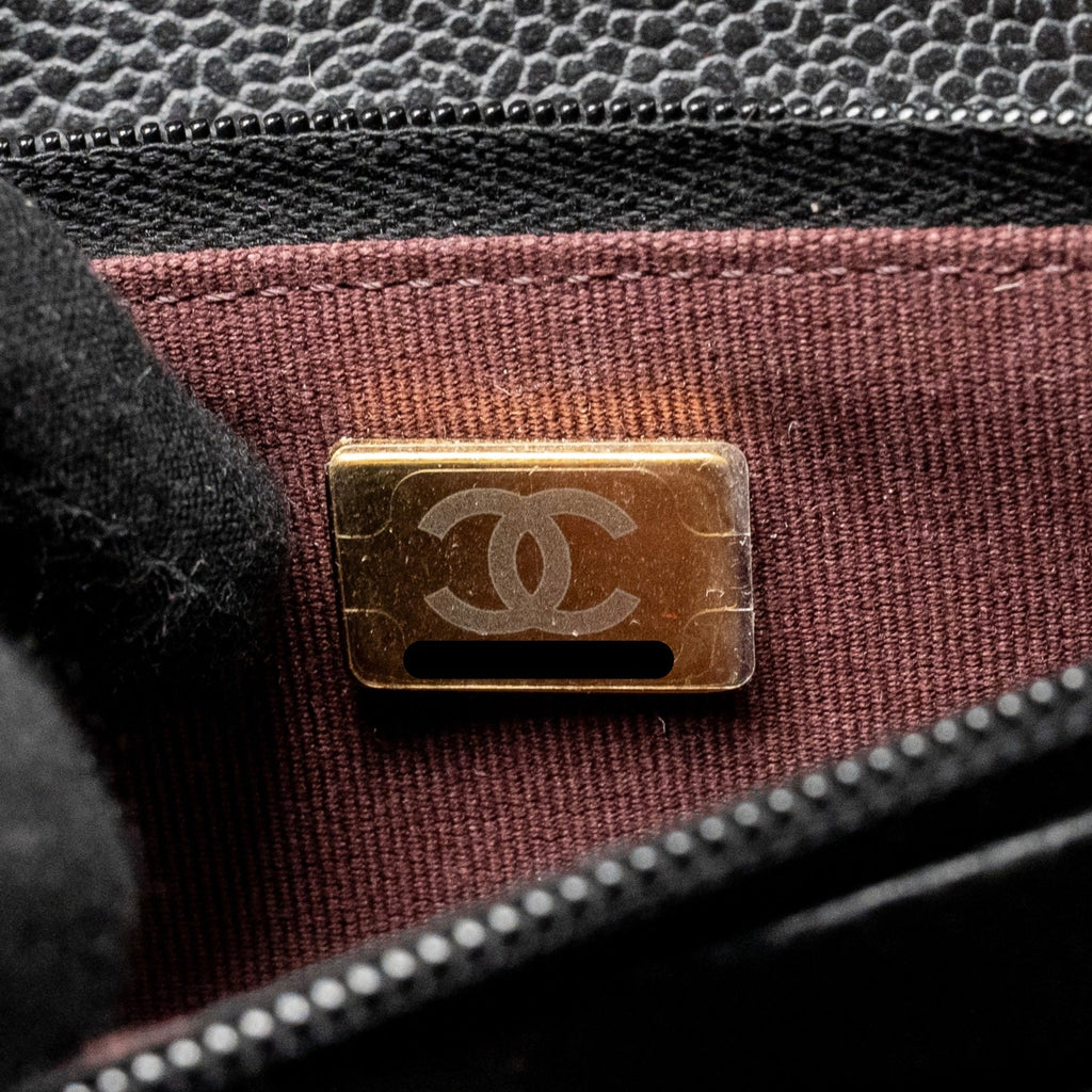 chanel-classic-wallet-on-chain-caviar-black-ghwmicrochip-4