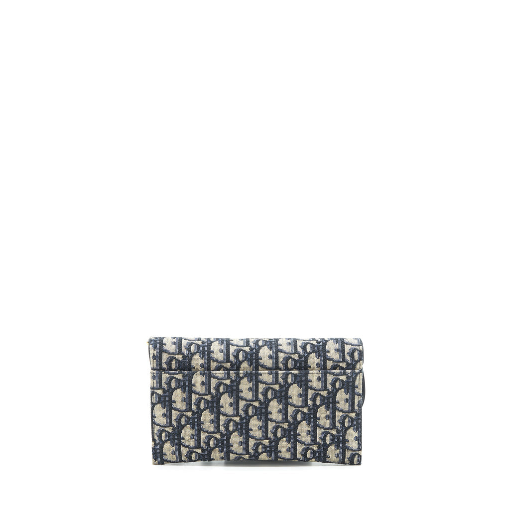 dior-saddle-wallet-on-chain-blue-oblique-jacquard