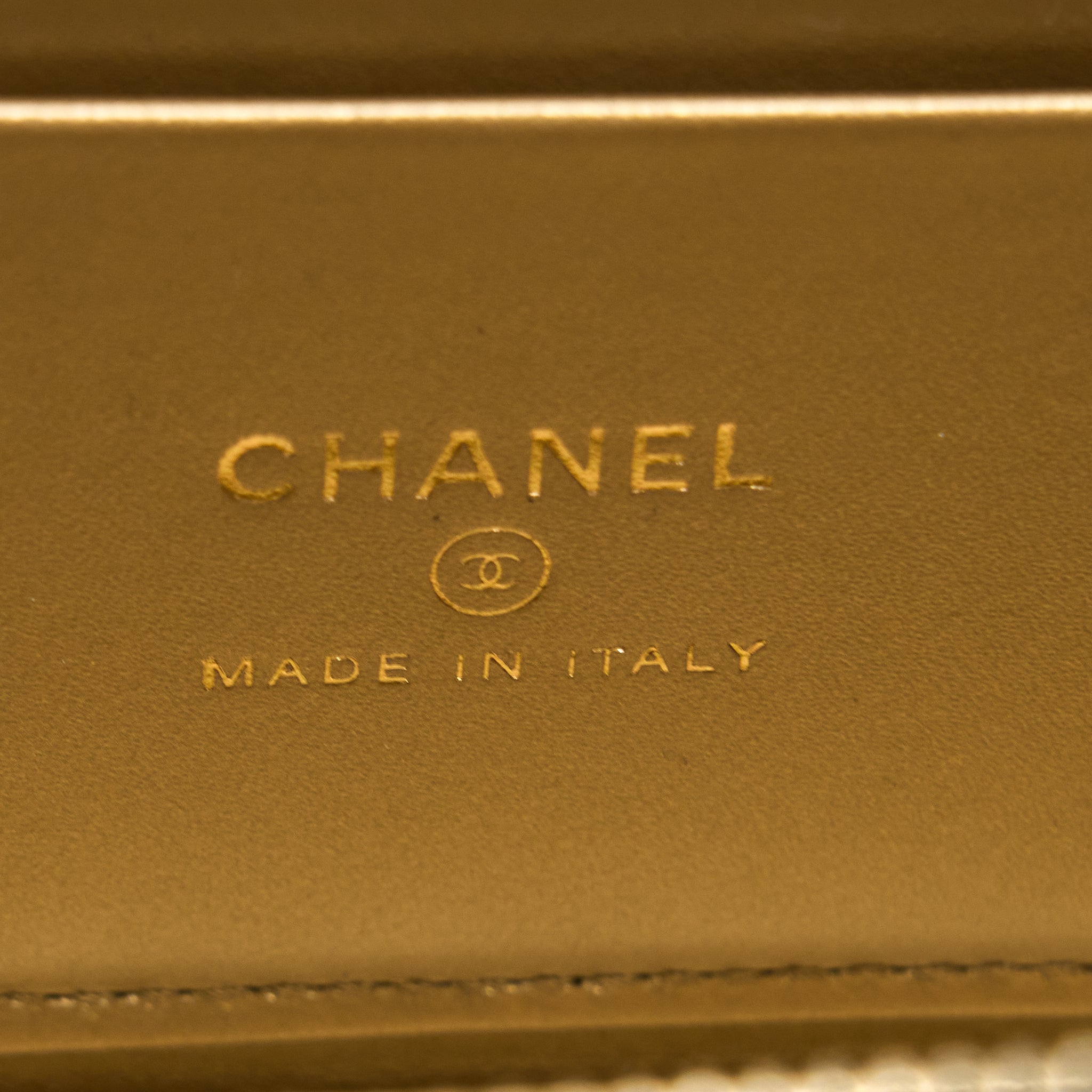 chanel-pearl-crush-long-vanity-lambskin-black-ghw