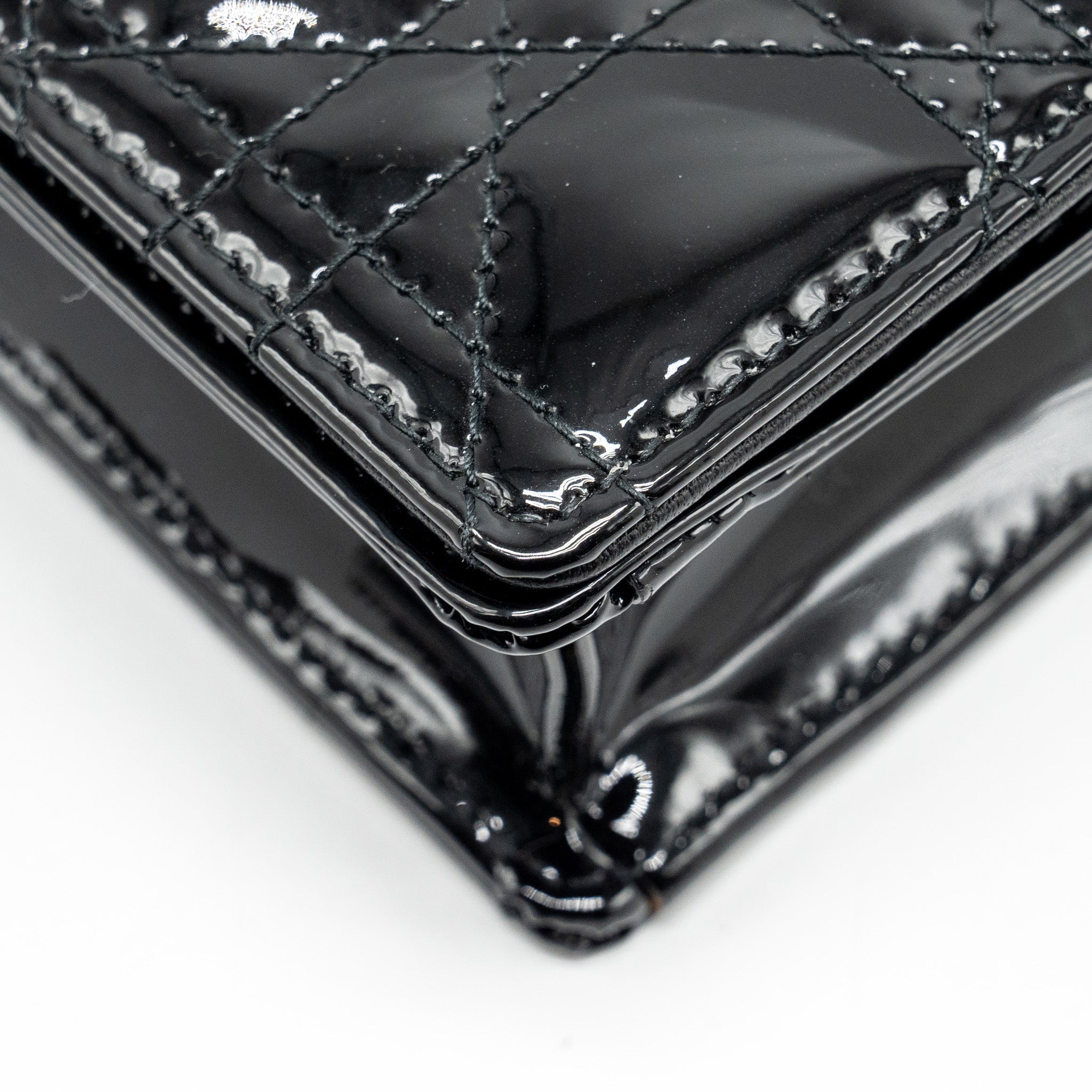 dior-lady-dior-pouch-wallet-on-chain-patent-black-lghw