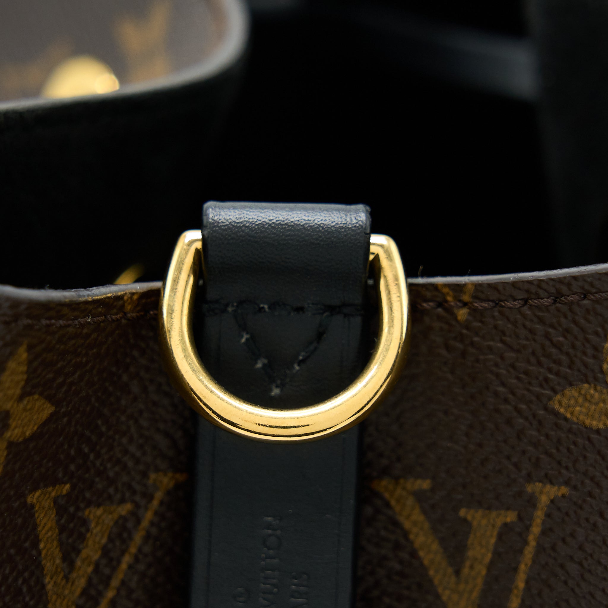 louis-vuitton-neo-noe-monogram-canvas-ghw