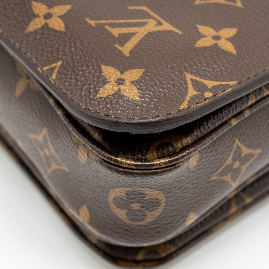 louis-vuitton-pochette-metis-monogram-canvas-ghw-28
